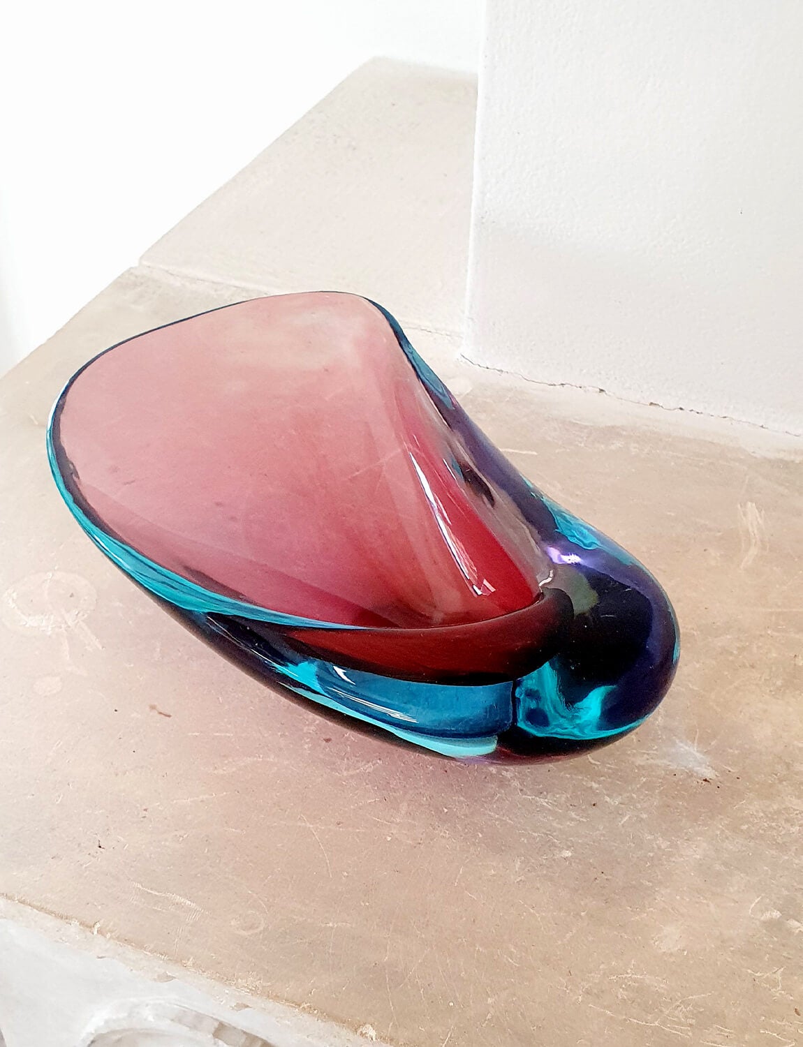 Large Italian Hand-blown Murano Glass Sommerso Bowl in Pink and Blue, 1950