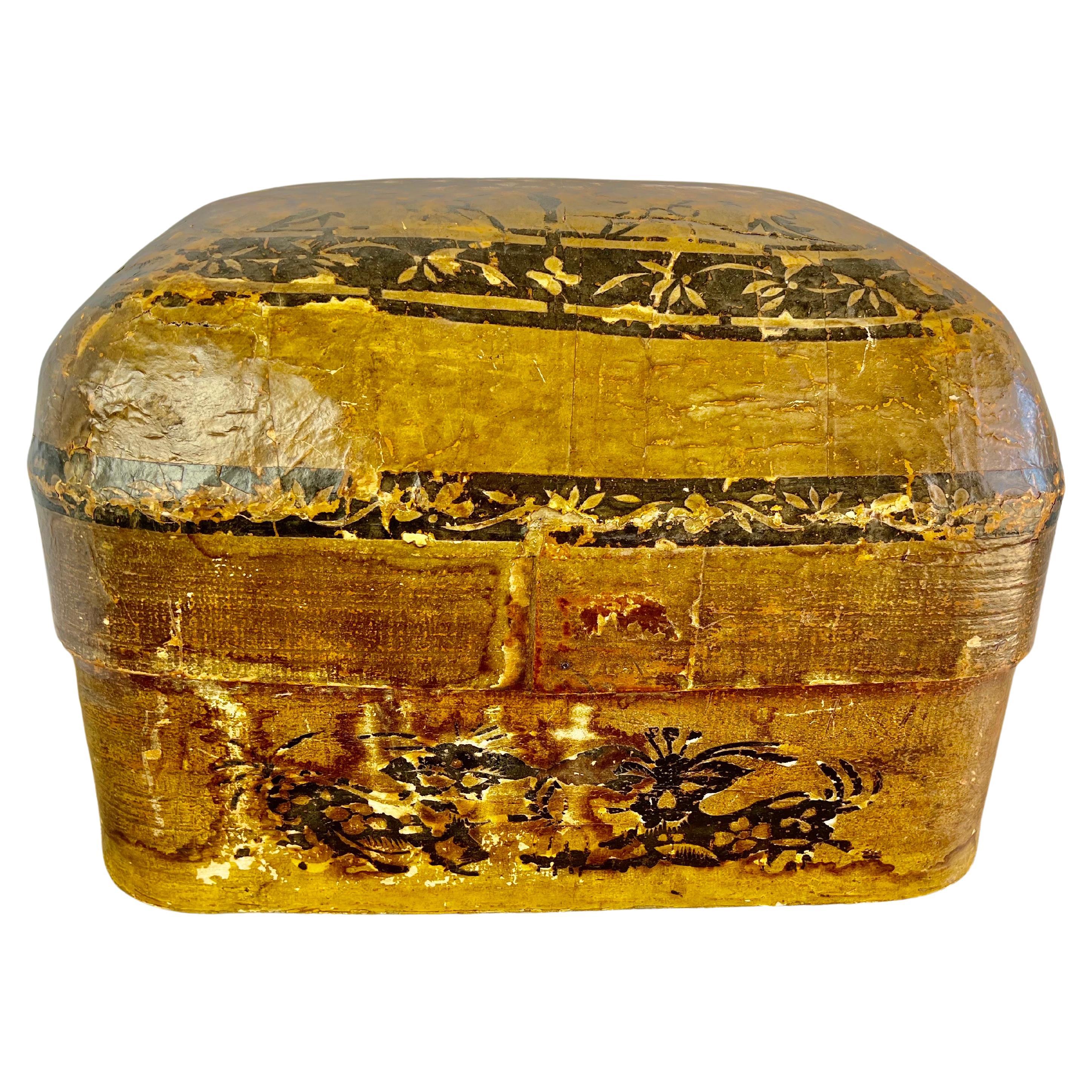19th C. Chinese Paper Machiere Box For Sale