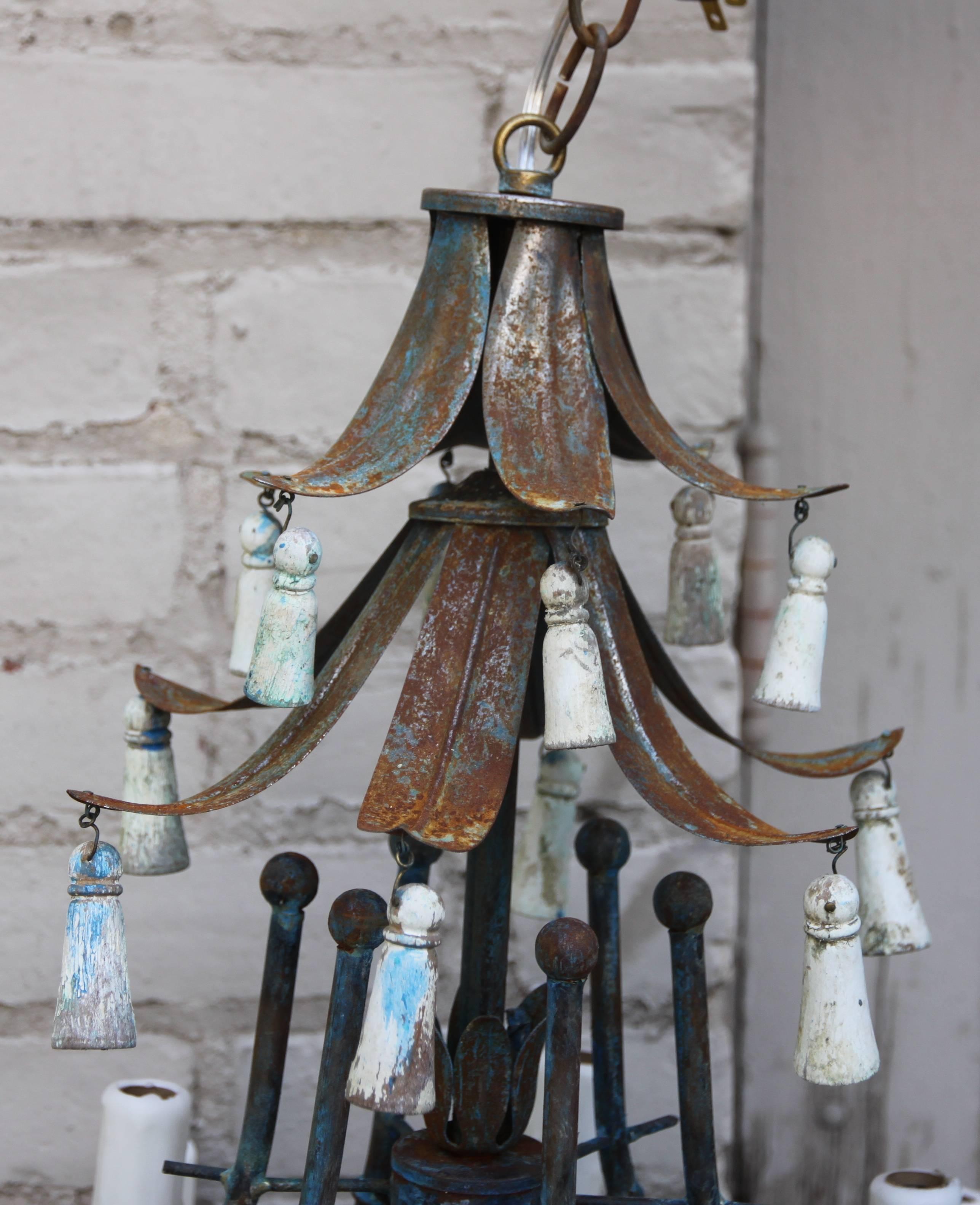 Italian (12) Light Chinoiserie Painted Chandelier In Distressed Condition In Los Angeles, CA