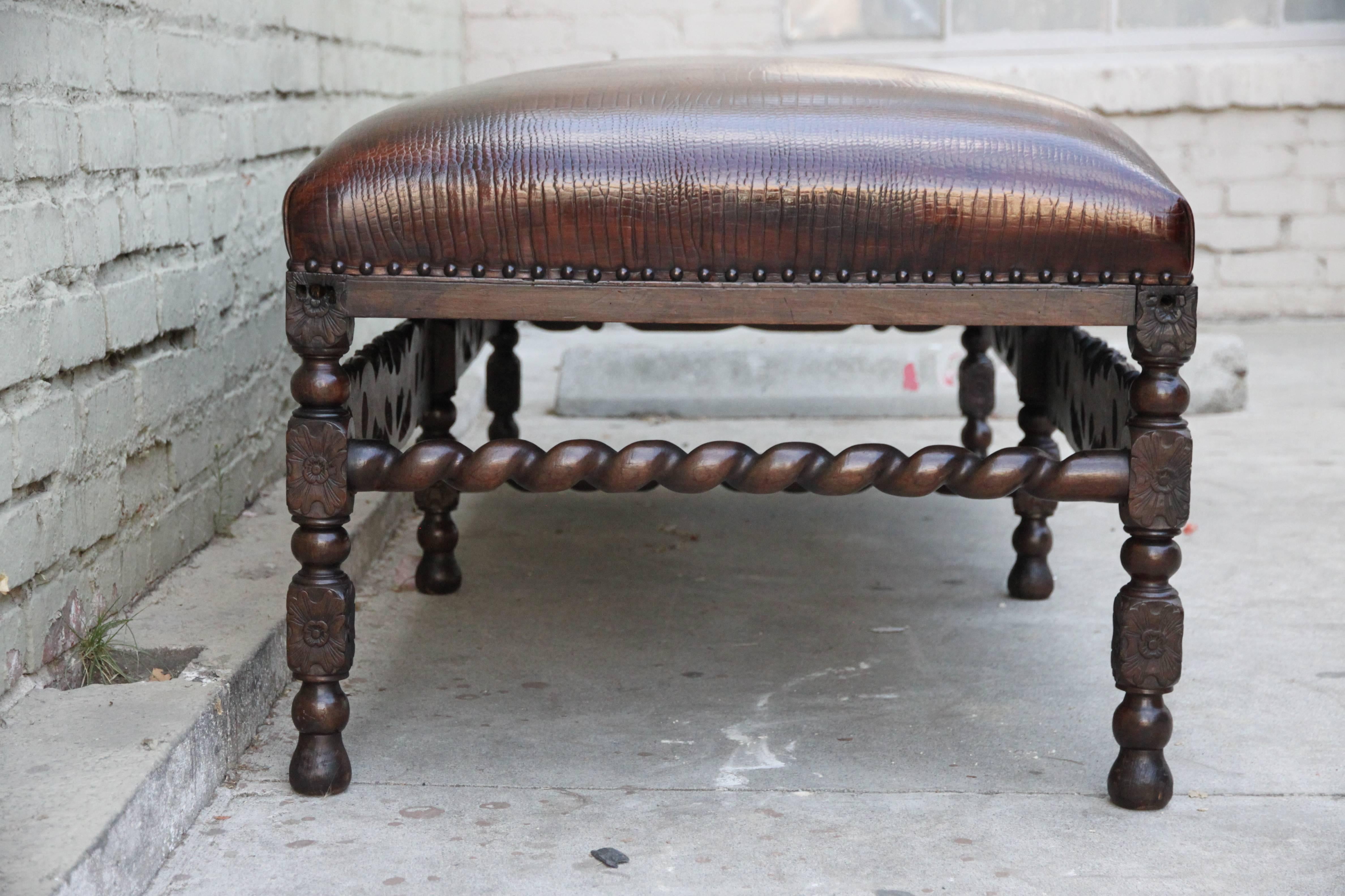 19th Century Charles II Elm Bench with Crocodile Patterned Leather 1