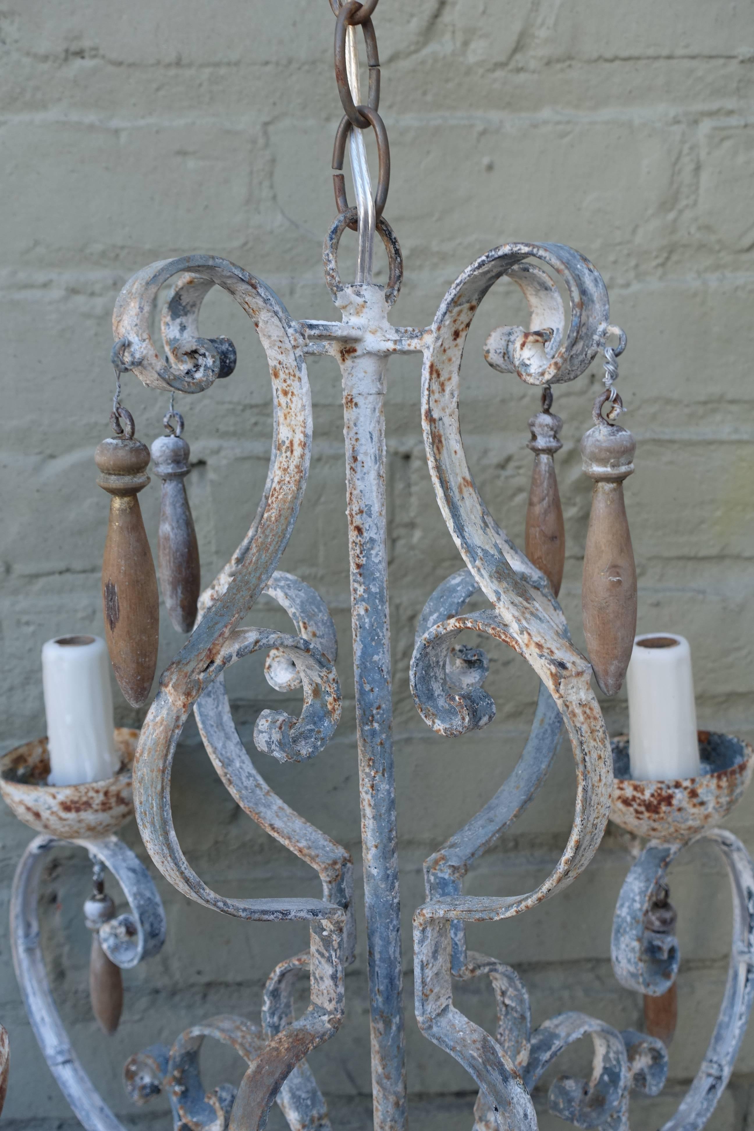 Mid-20th Century Eight-Light Painted Italian Chandelier with Drops