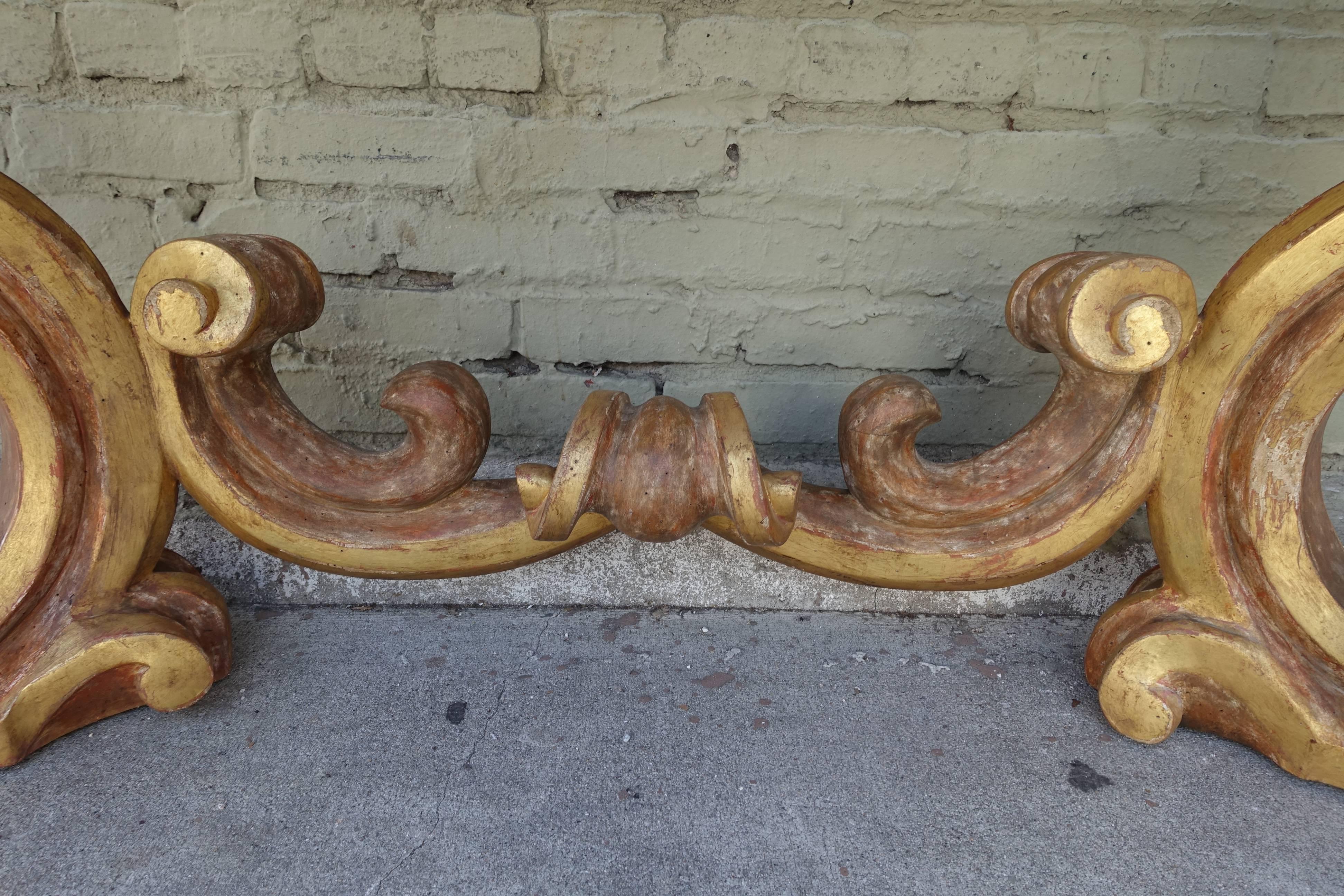 Giltwood Italian Console with Serpentine Marble Top 1