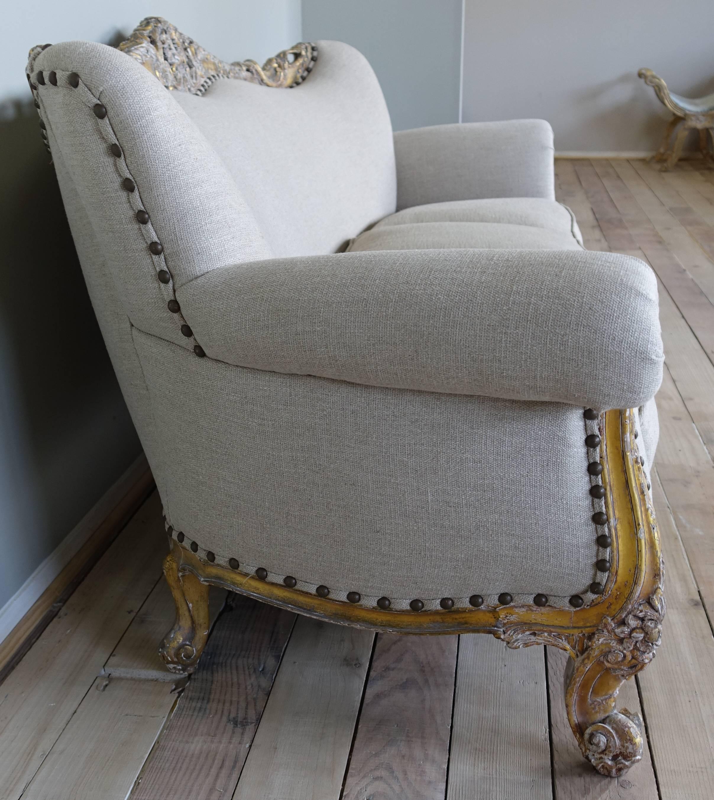 19th Century French Carved Giltwood Sofa In Distressed Condition In Los Angeles, CA