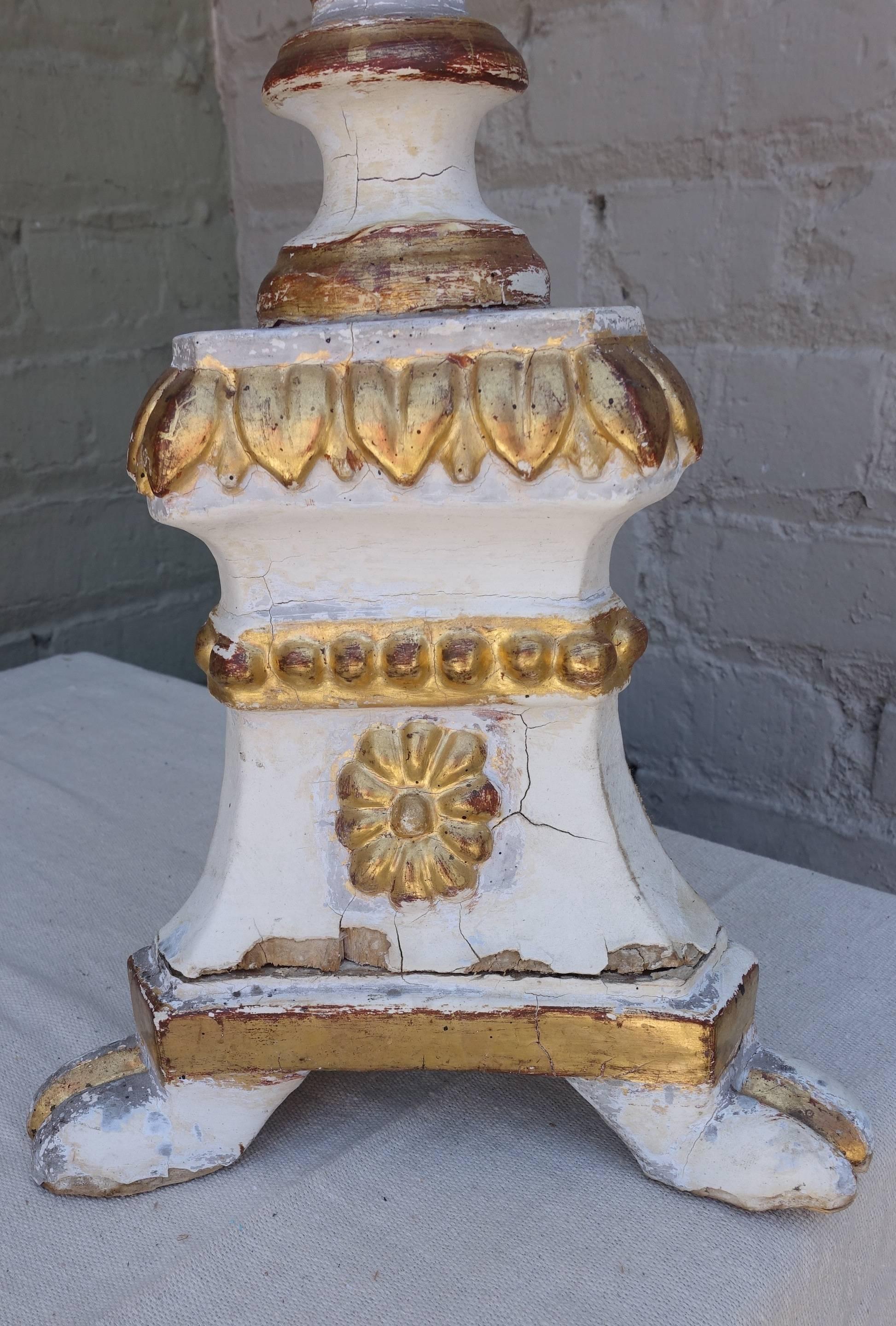 Neoclassical 19th Century, Italian Painted and Parcel Gilt Lamps with Linen Shades