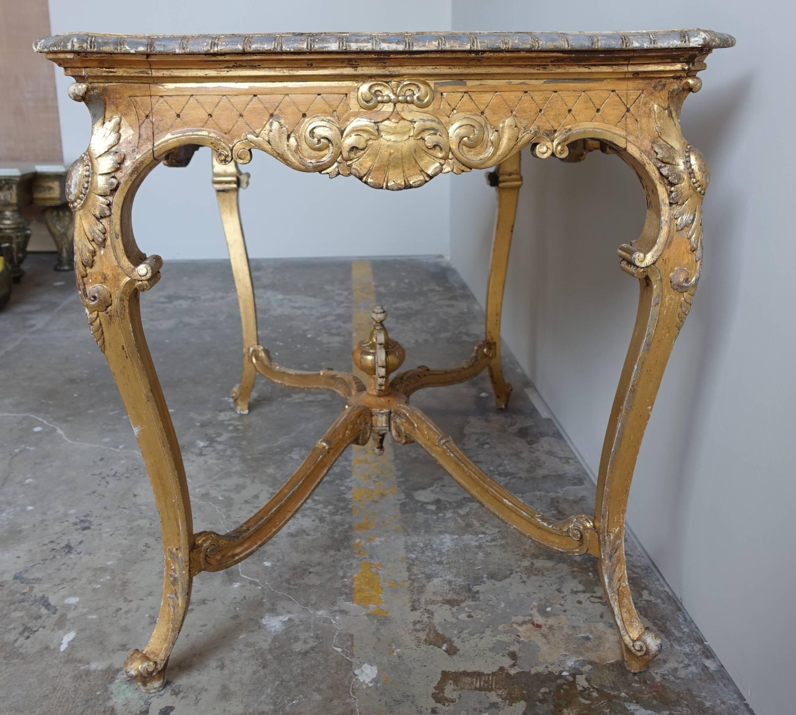 19th Century French Giltwood Table with Center Urn and Shell Design 2
