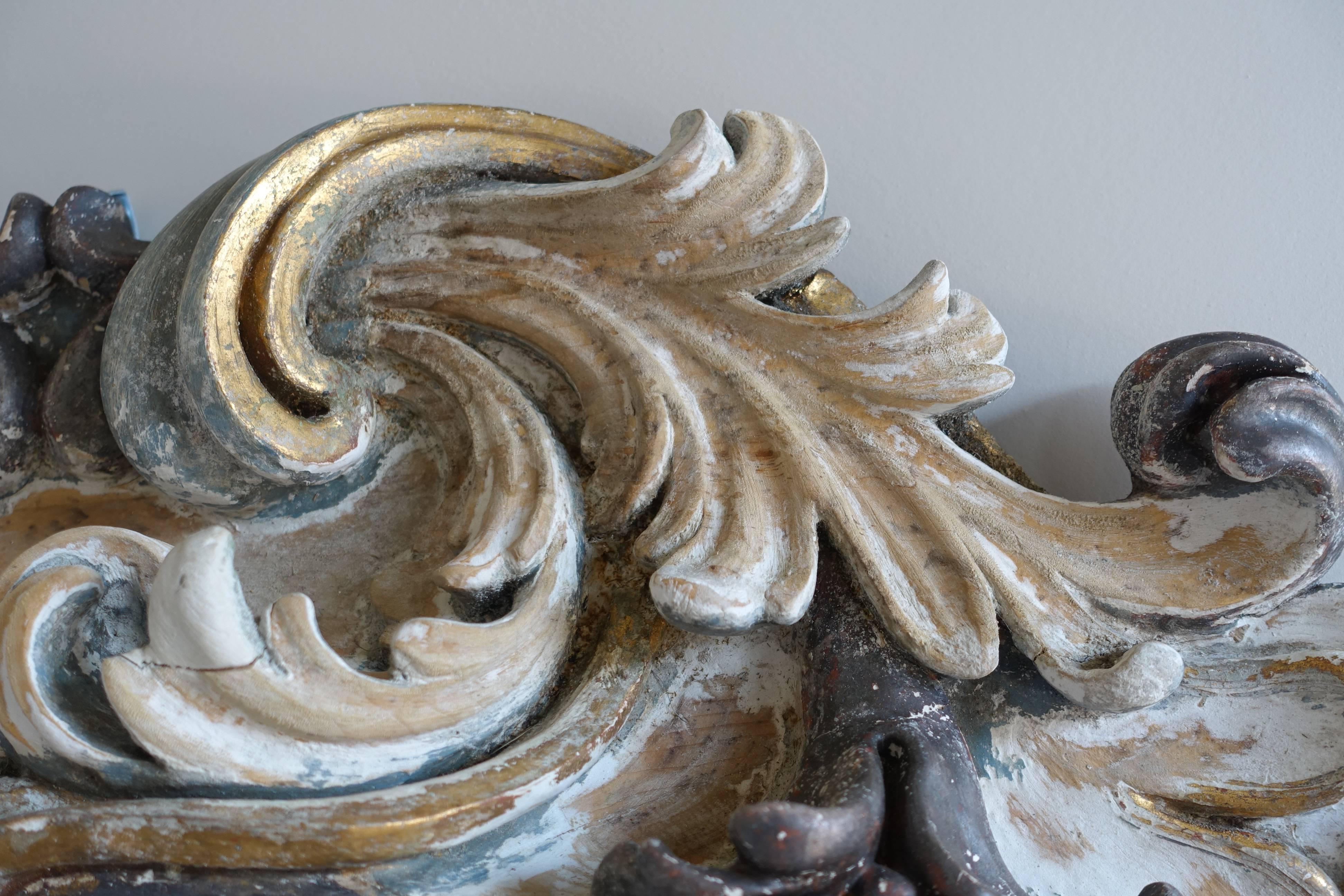 Mid-20th Century Italian Rococo Style Carved Wood Mirror, circa 1930s