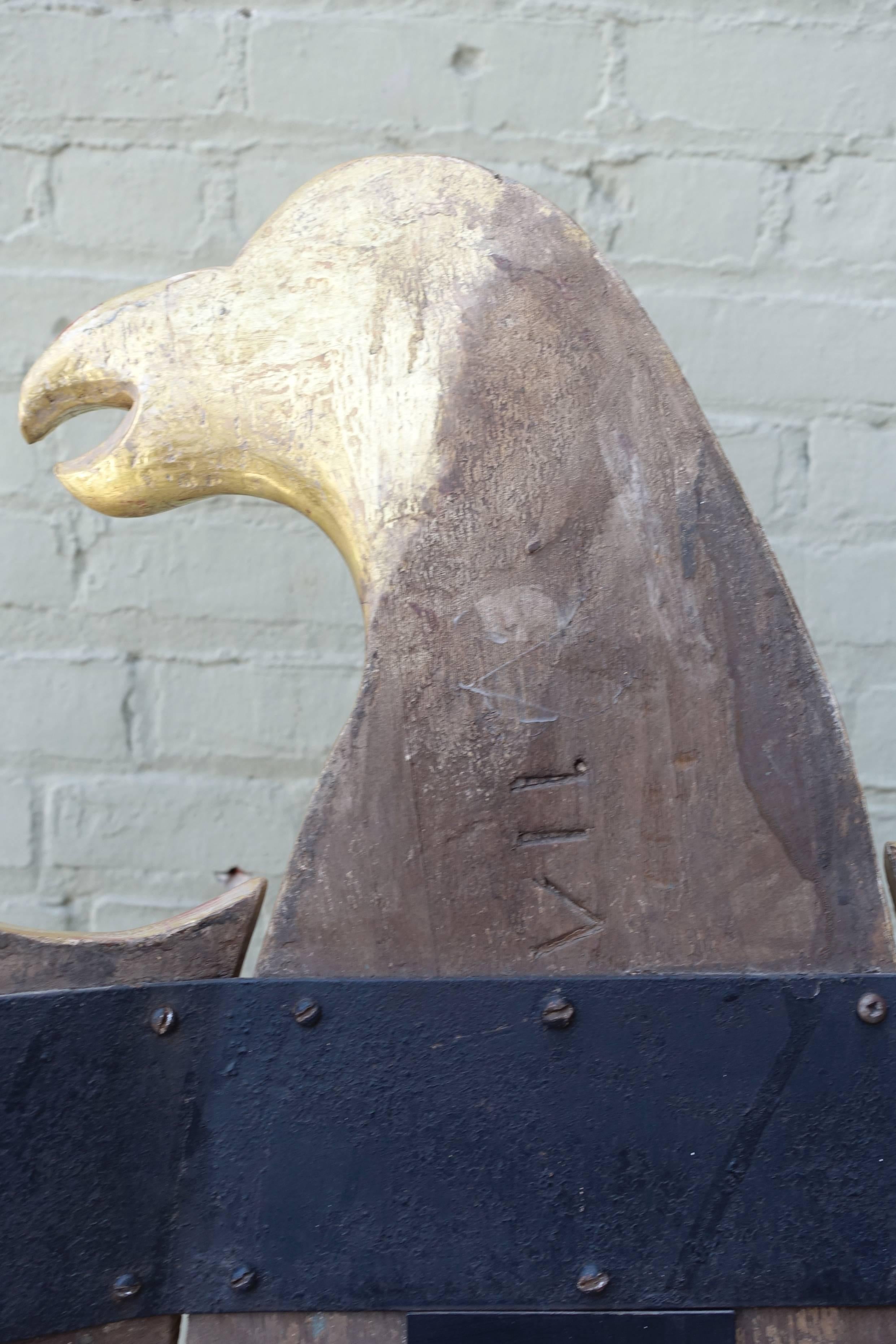19th Century American Giltwood Eagle im Zustand „Hervorragend“ in Los Angeles, CA