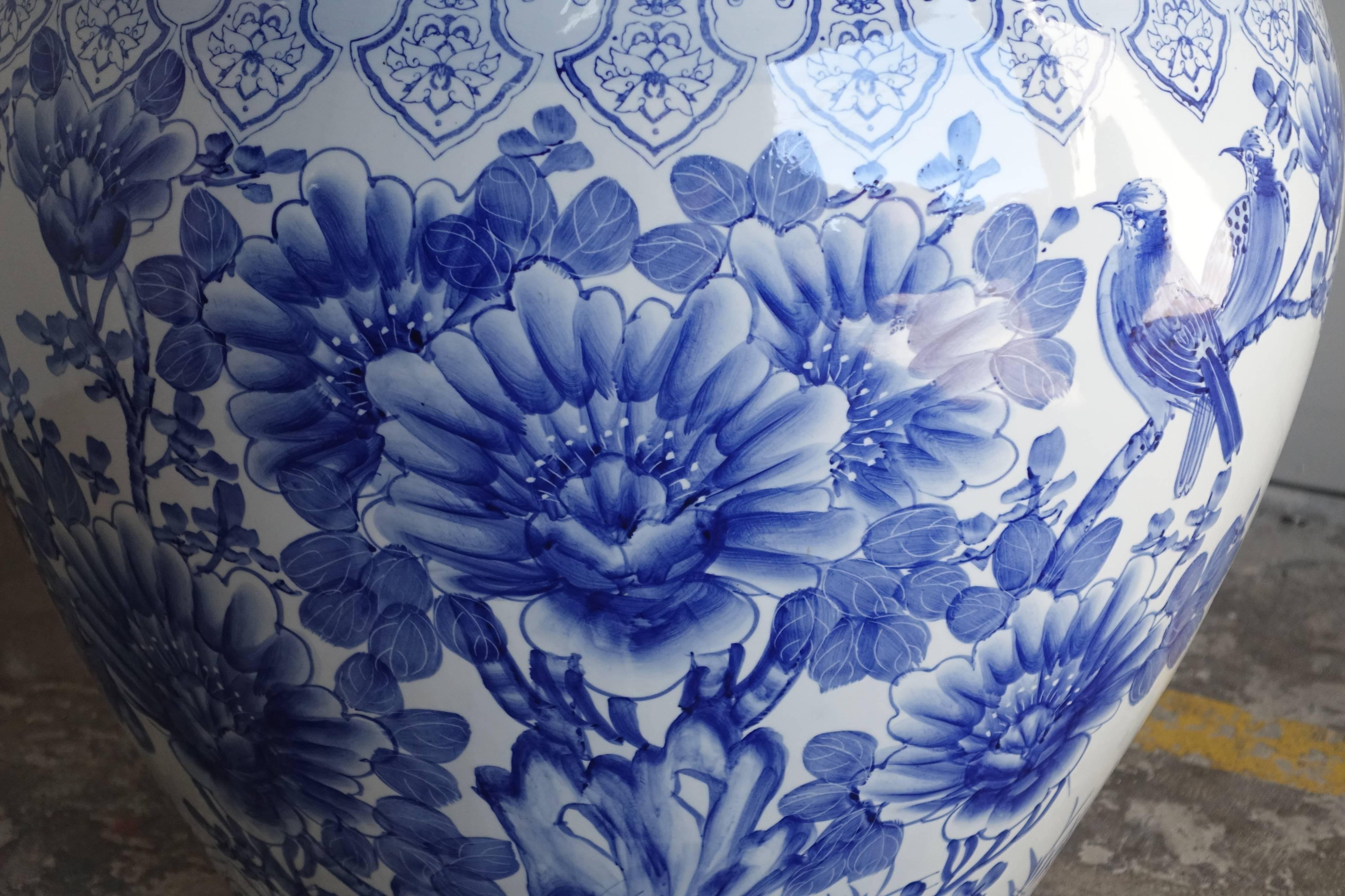 Chinese Export Pair of Chinese Blue and White Porcelain Planters