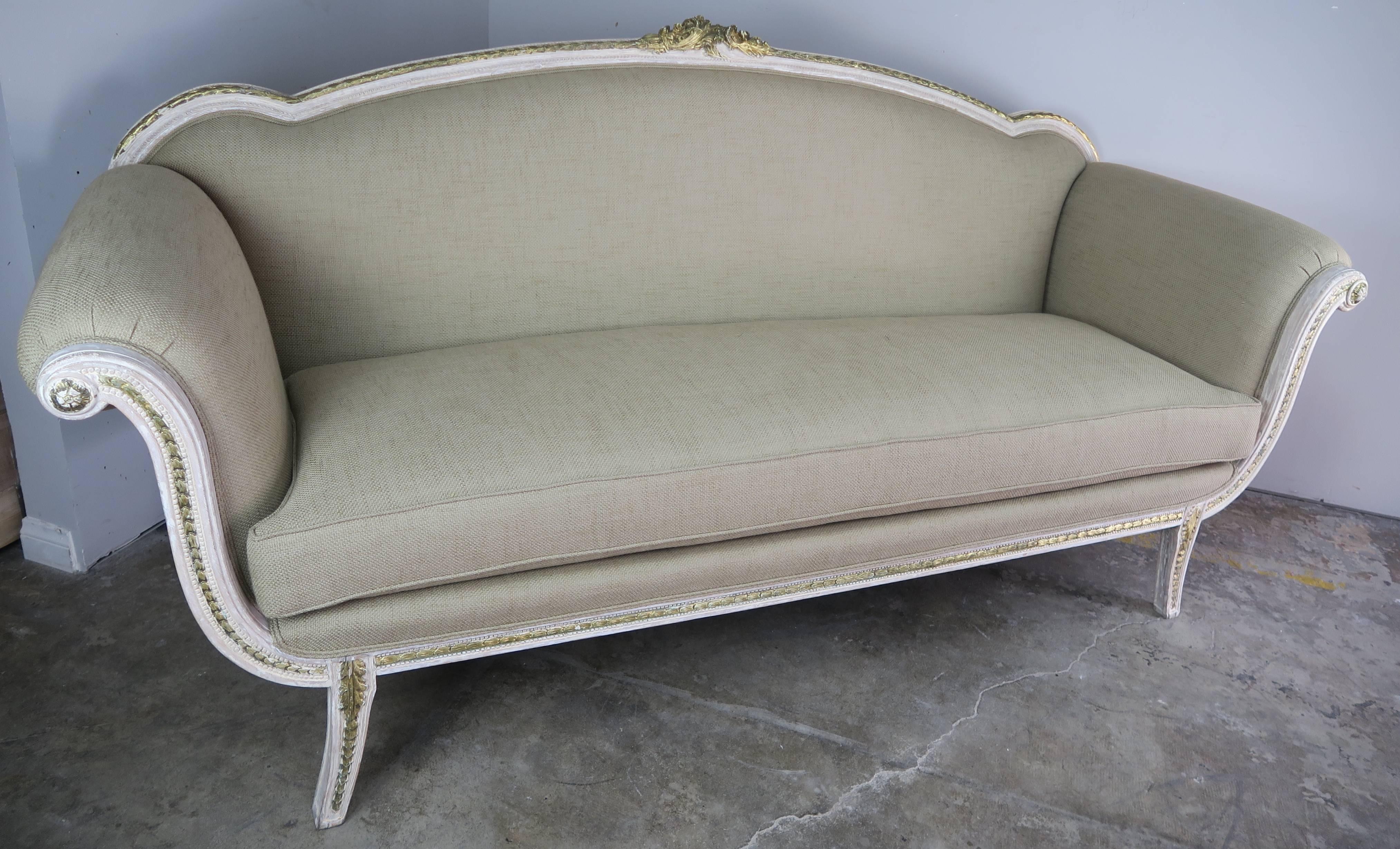 Italian Neoclassical Style Painted Sofa, circa 1930s In Distressed Condition In Los Angeles, CA