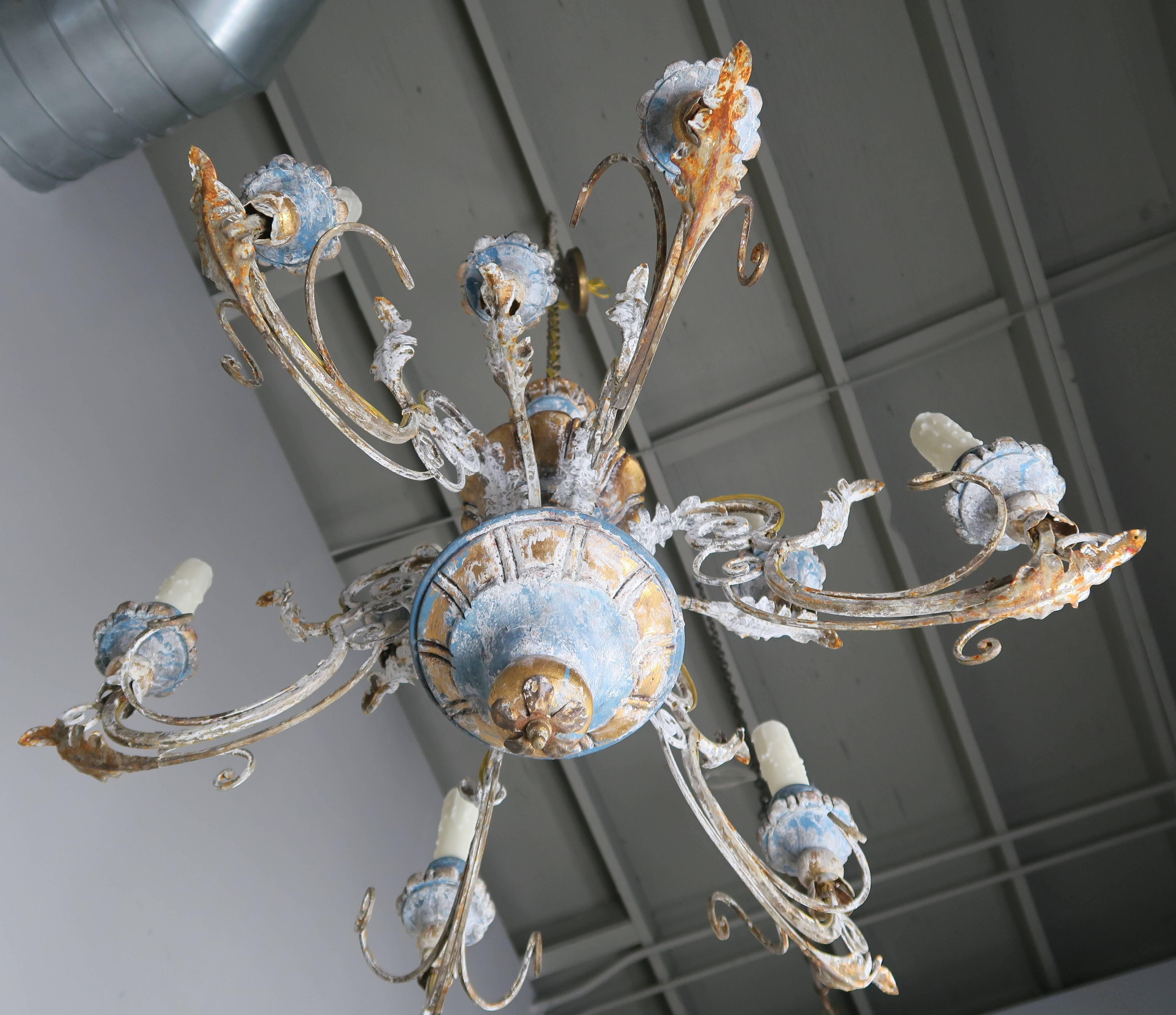 Italian Painted and Parcel Gilt Chandelier, circa 1900 4