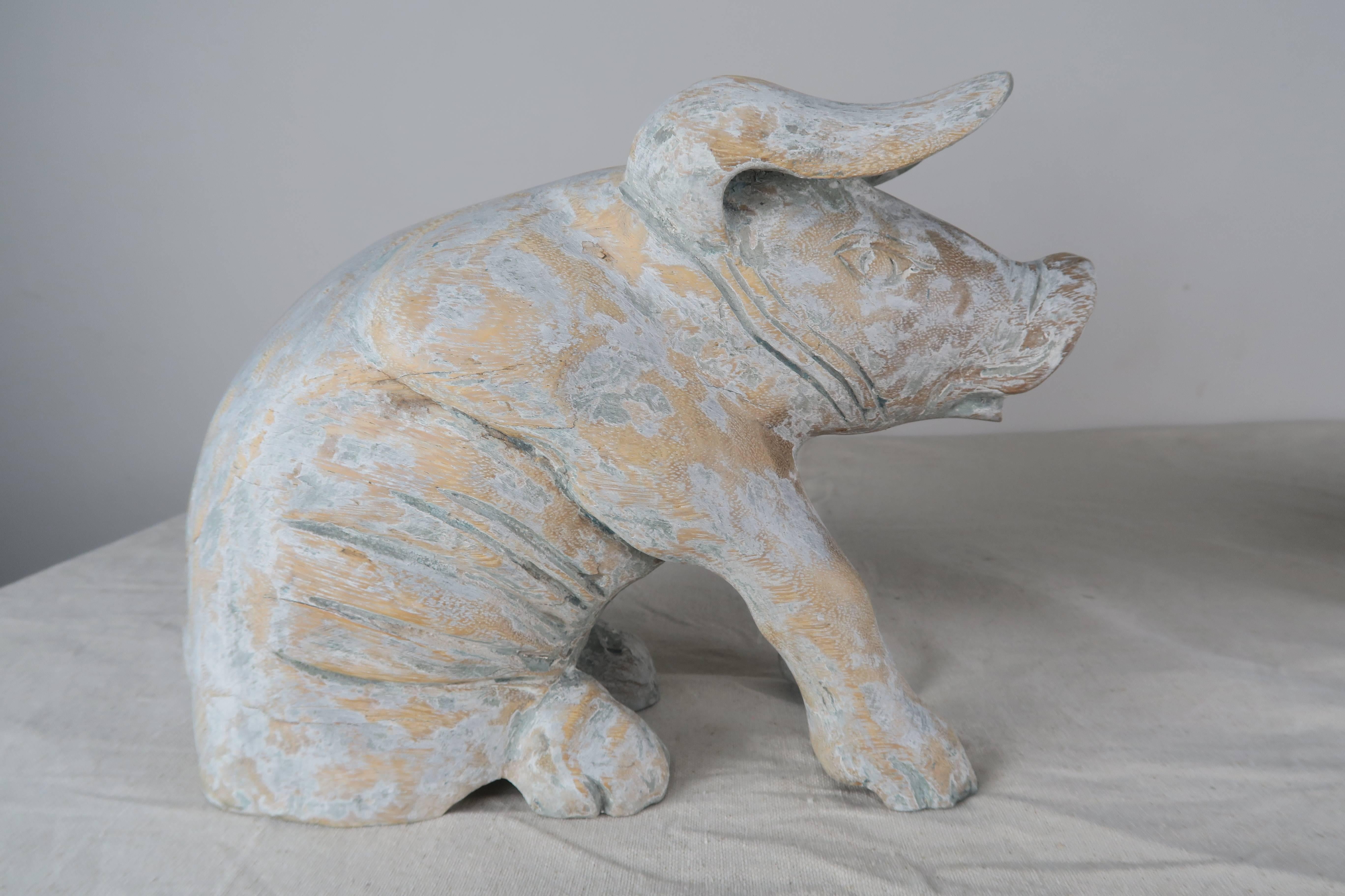 Pair of Wood Carved Painted Pigs In Distressed Condition In Los Angeles, CA