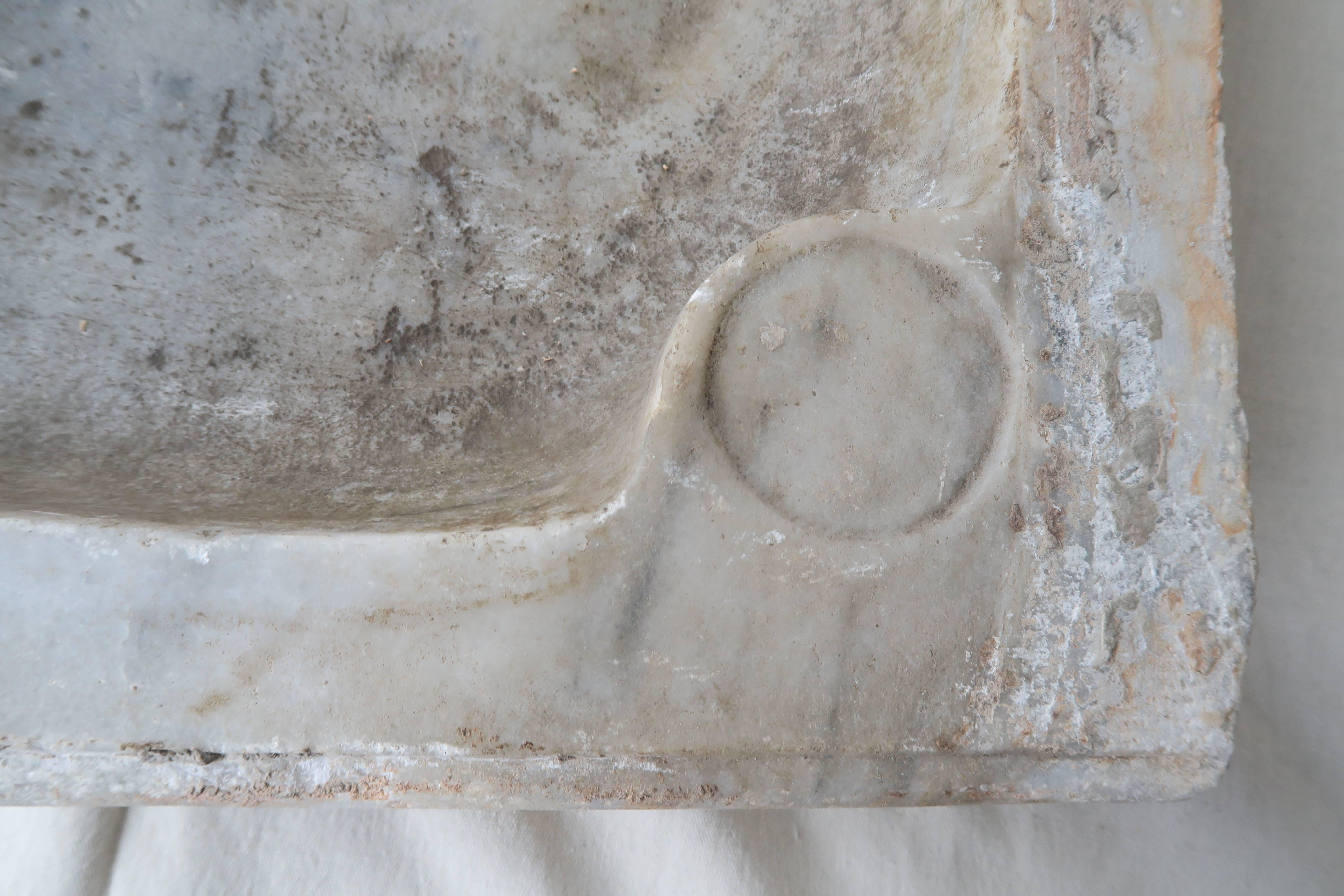 19th Century Italian Carrara Marble Sink 3