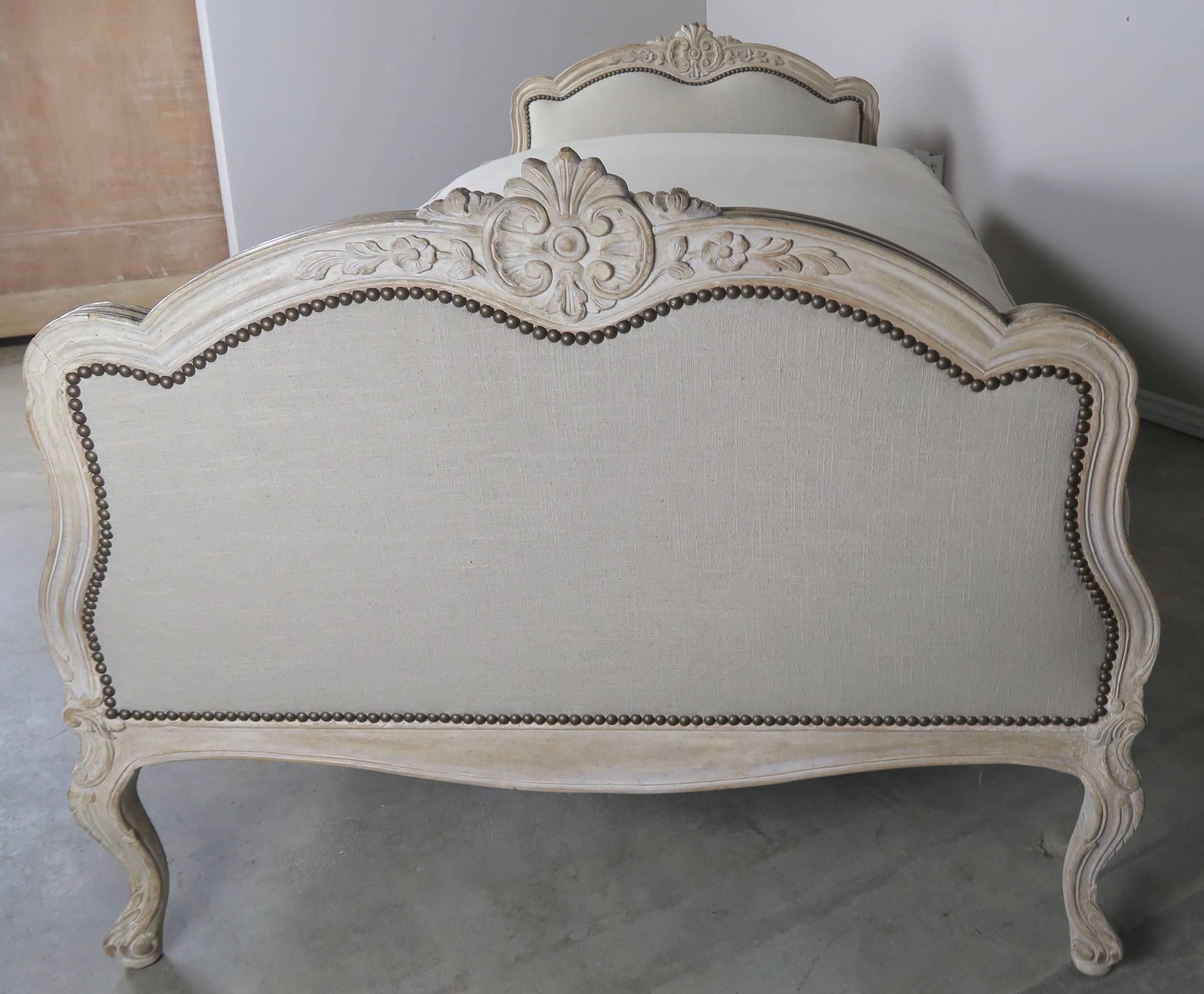 Hand-Painted French Louis XV Style White Washed Linen Daybed