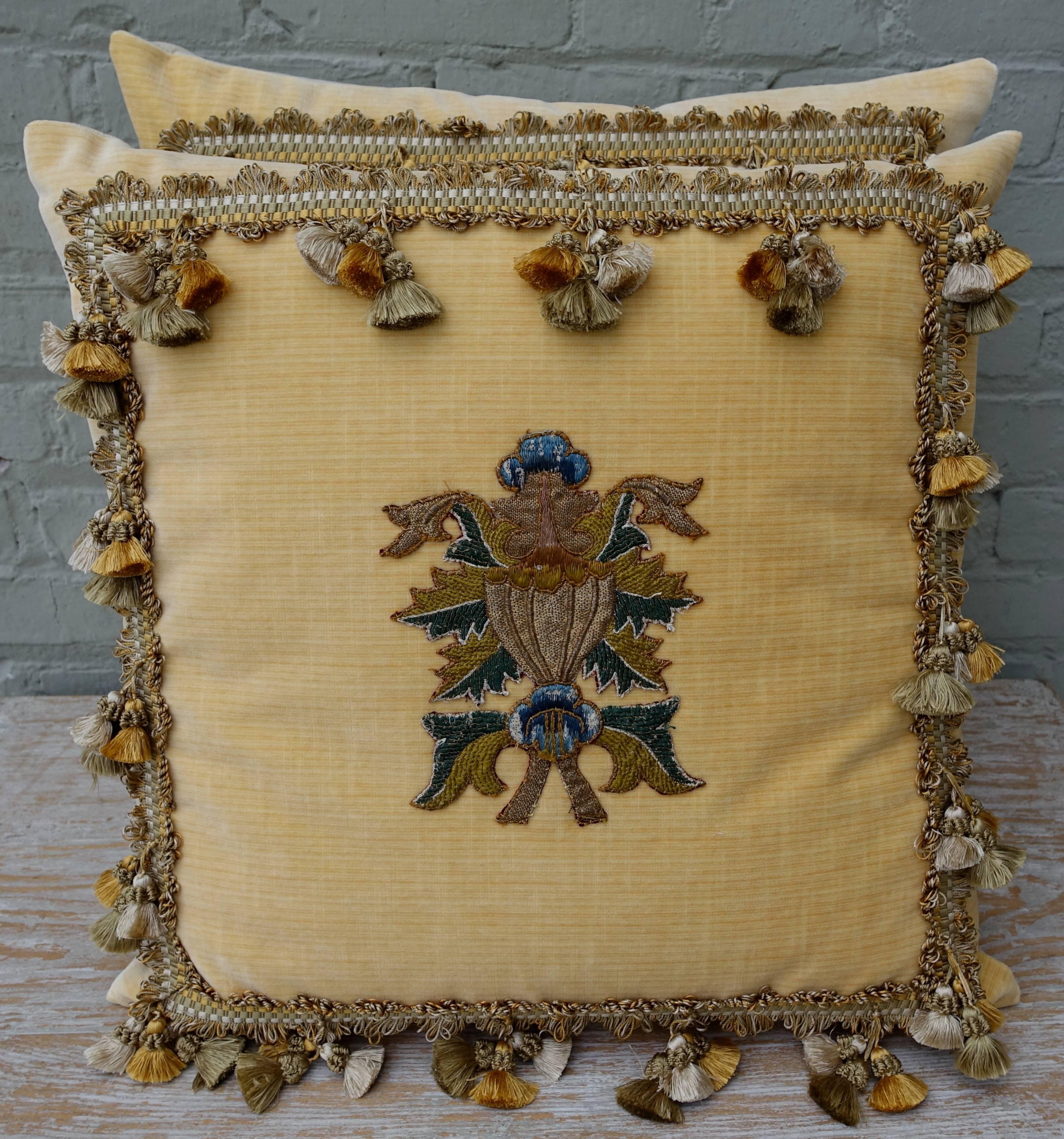 Linen Pair of Yellow Velvet Appliqued Pillows by Melissa Levinson For Sale