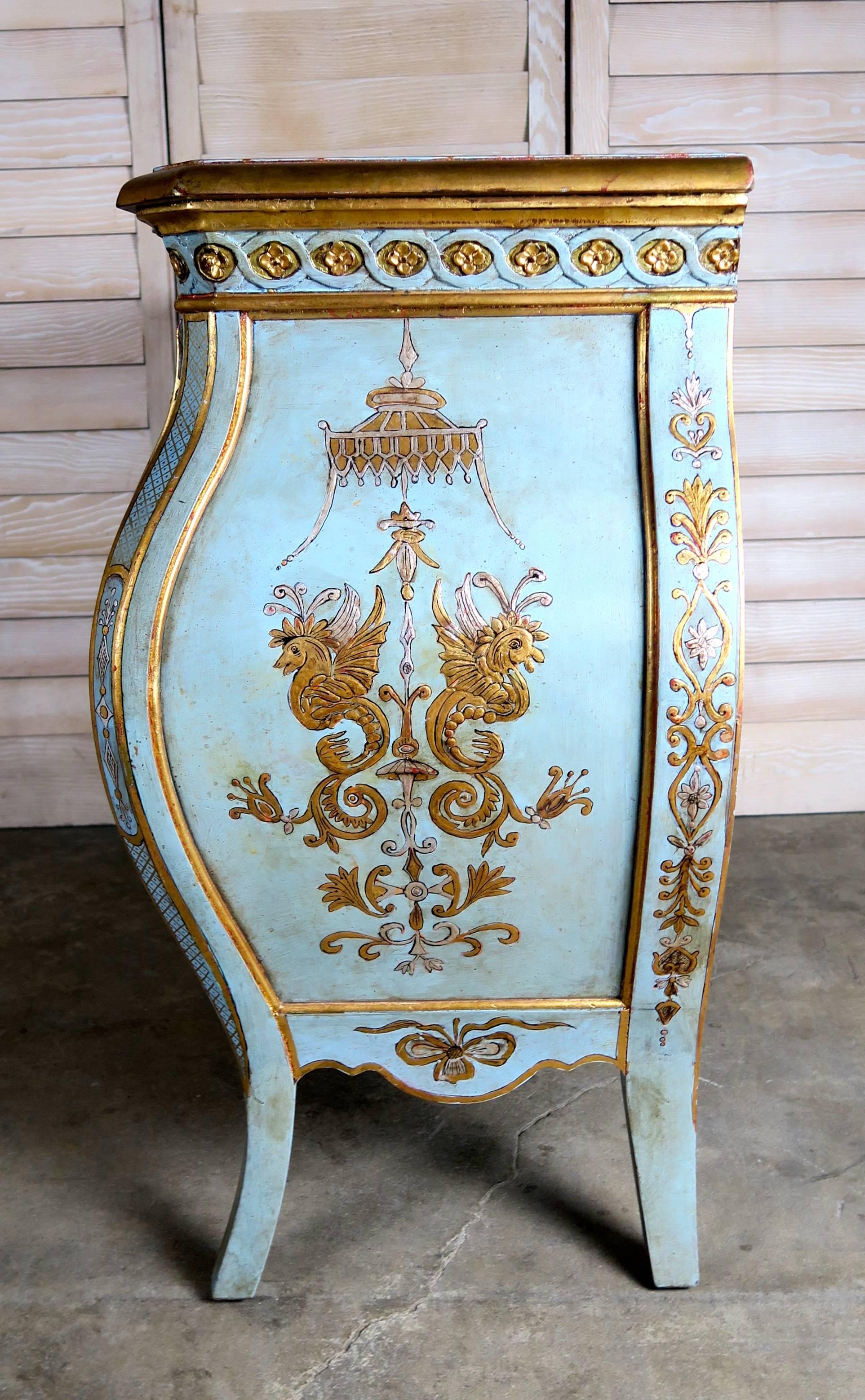 Mid-20th Century Pair of French Painted Chinoiserie Bombay Shaped Chests with Three Drawers Each
