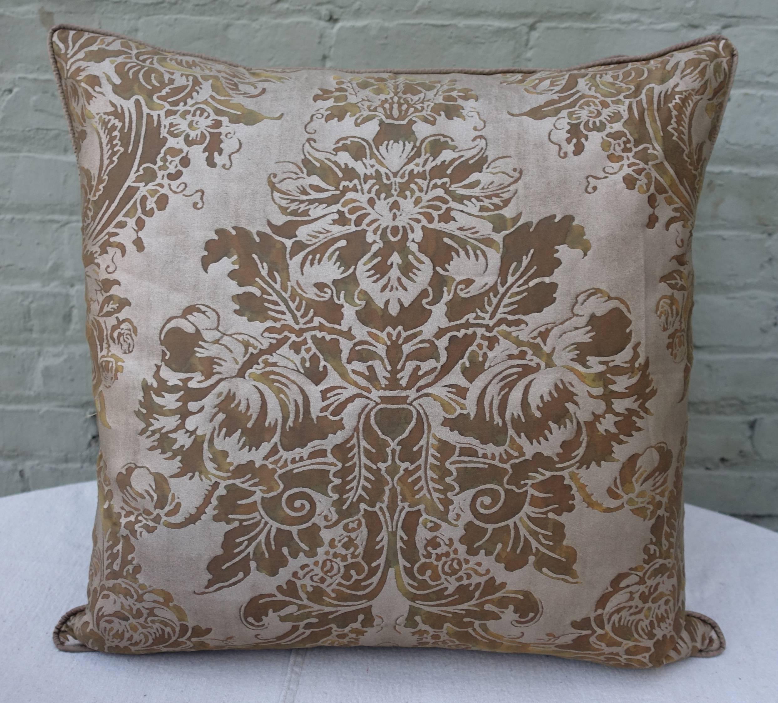 20th Century Pair of Dandola Patterned Fortuny Pillows