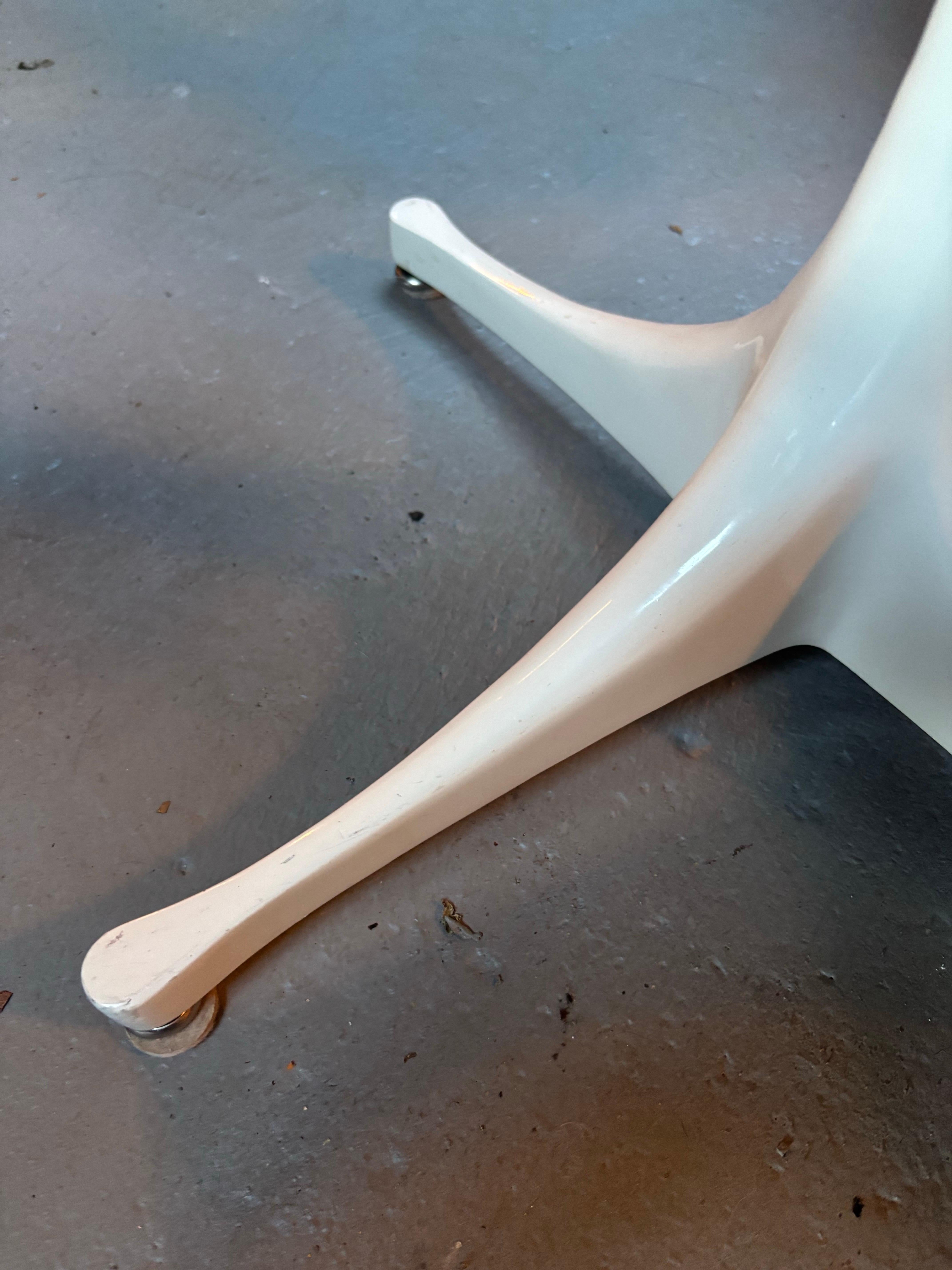 George Nelson for Herman Miller Pedestal/ Side Table (table d'appoint) en vente 1