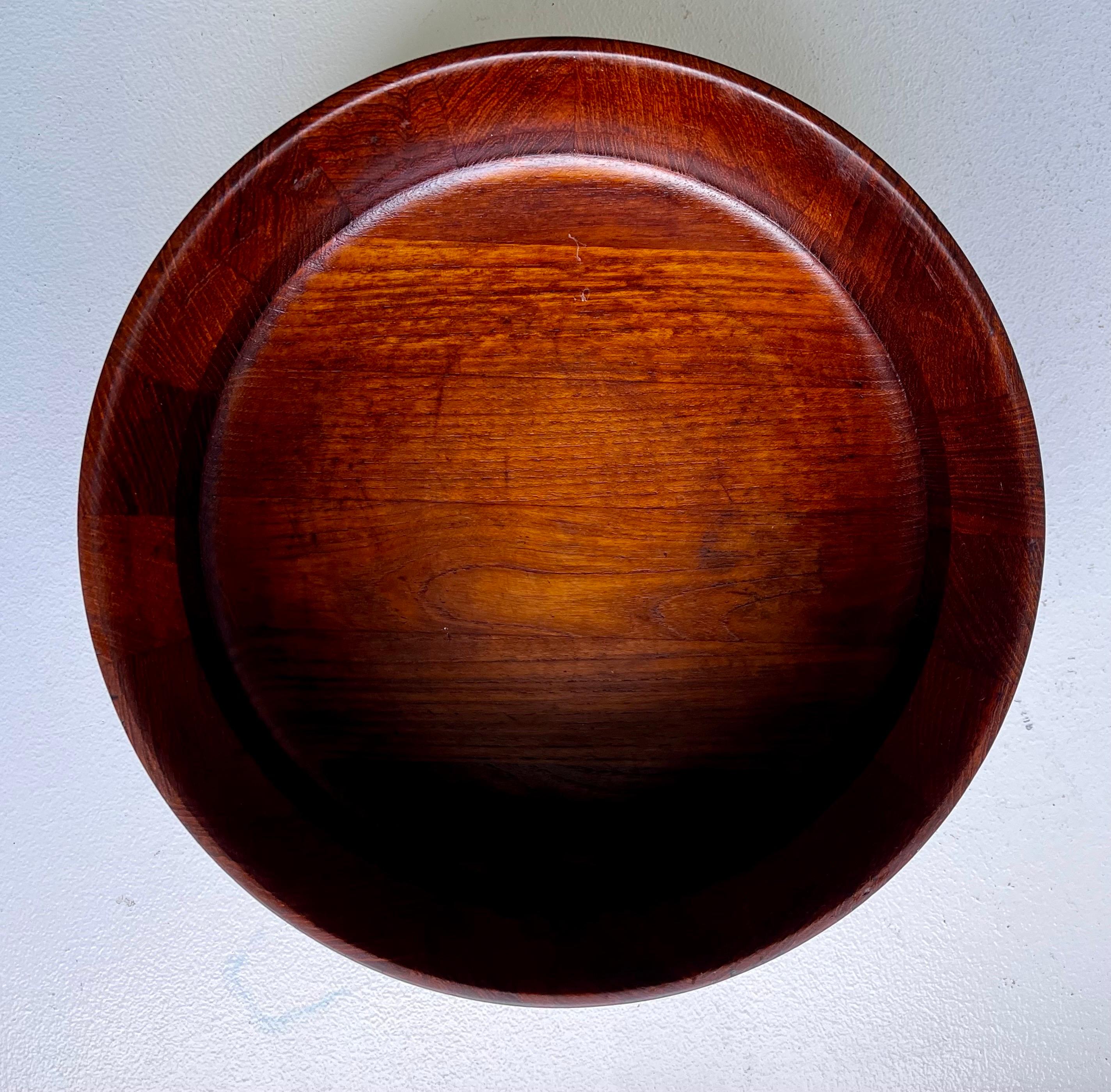 Mid-Century Modern Sculptural Staved Teak Bowl by Jens Quistgaard for Dansk For Sale