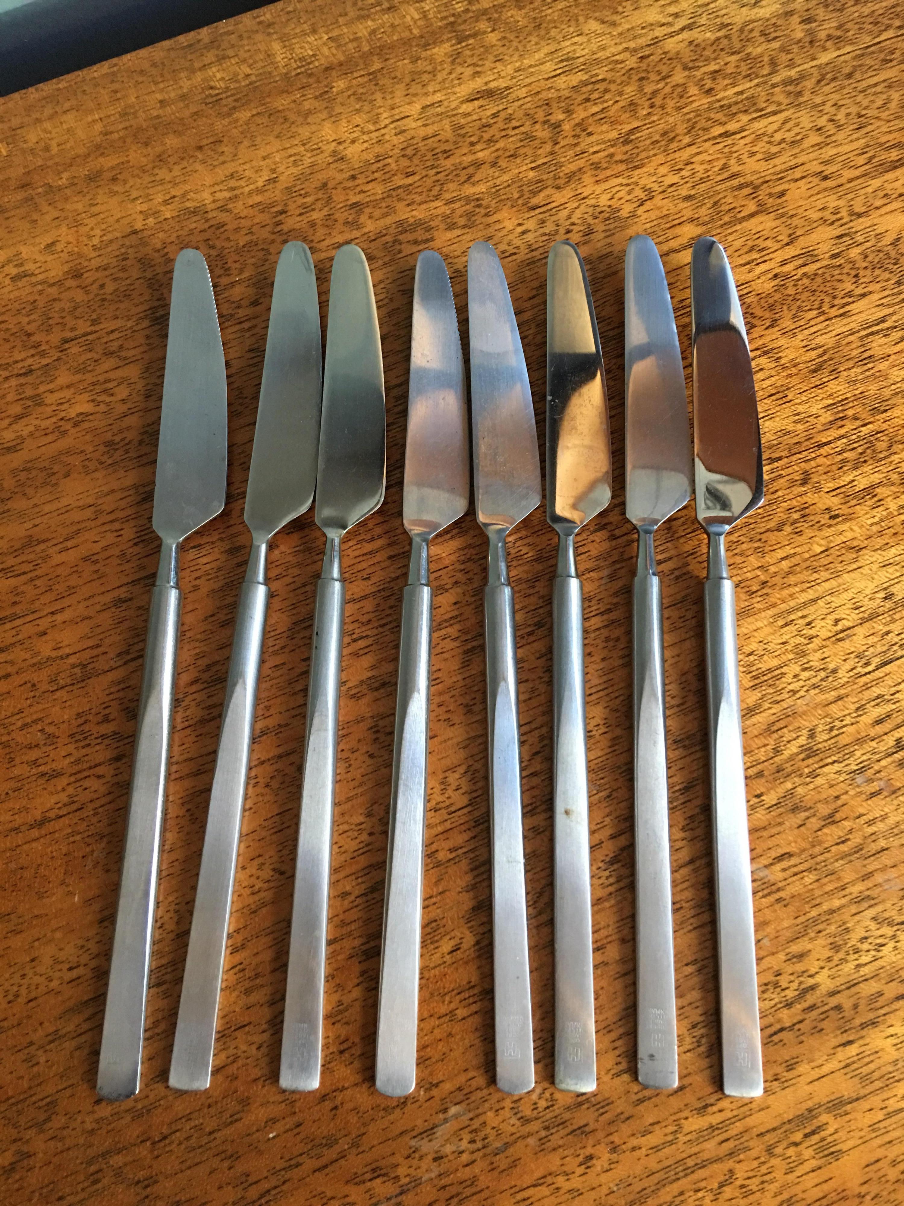 Erik Herlow Obelisk Copenhagen Cutlery Service for 8 with Serving Pieces In Good Condition In Philadelphia, PA