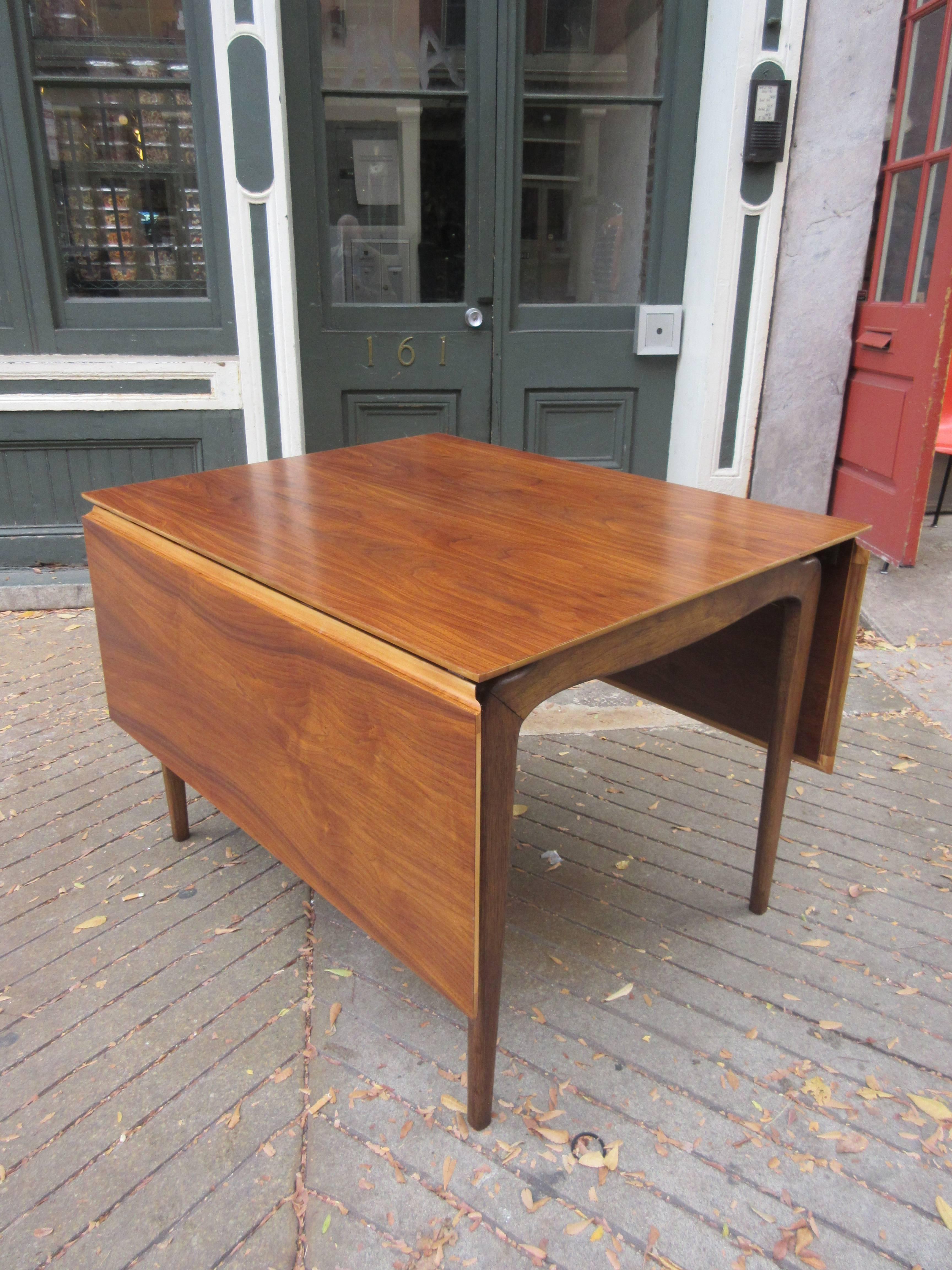 Mid-Century Modern 1950s American Walnut Drop-Leaf Dining Table