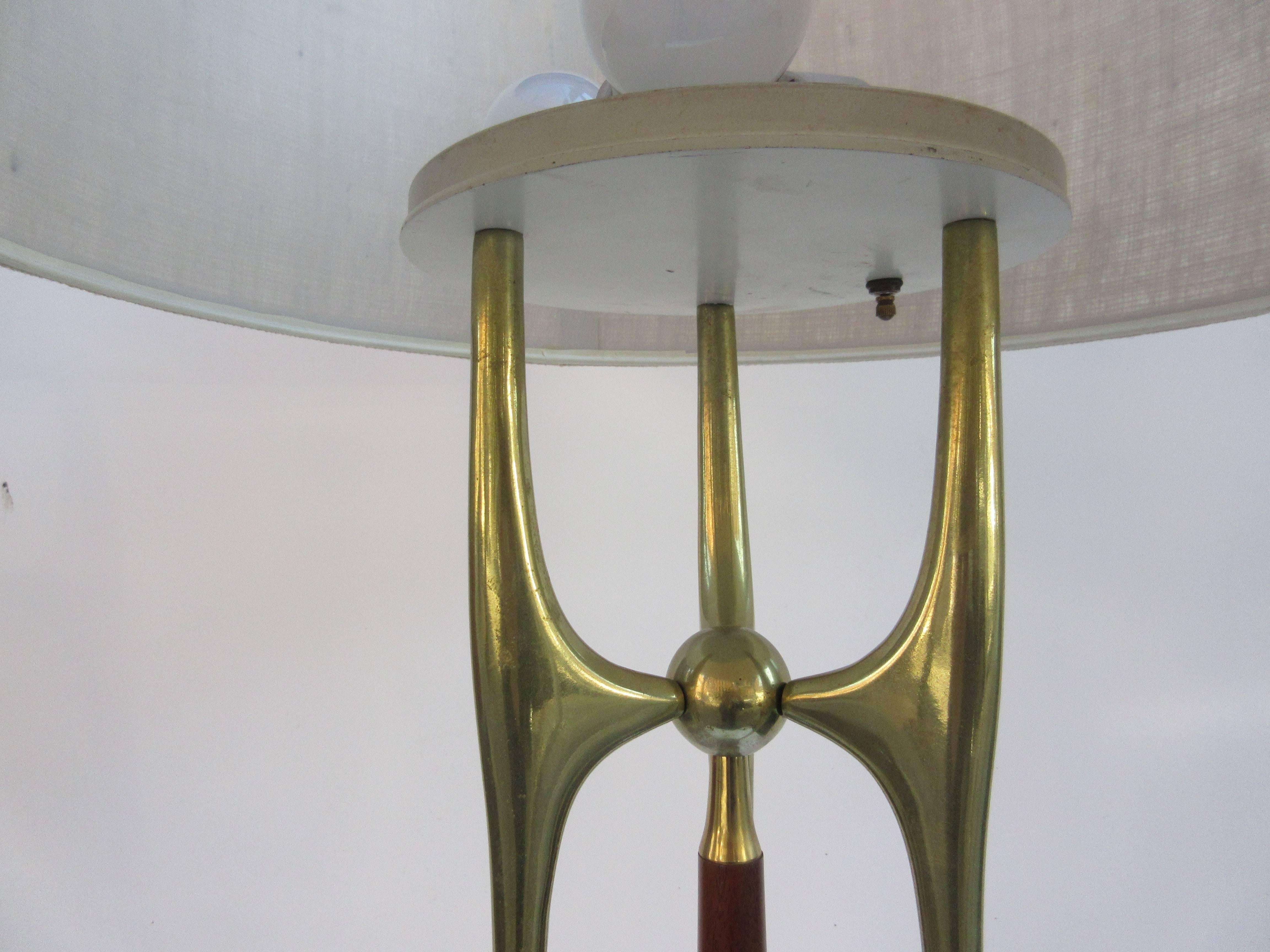 Mid-Century Modern Large Brass and Walnut Laurel Lamp