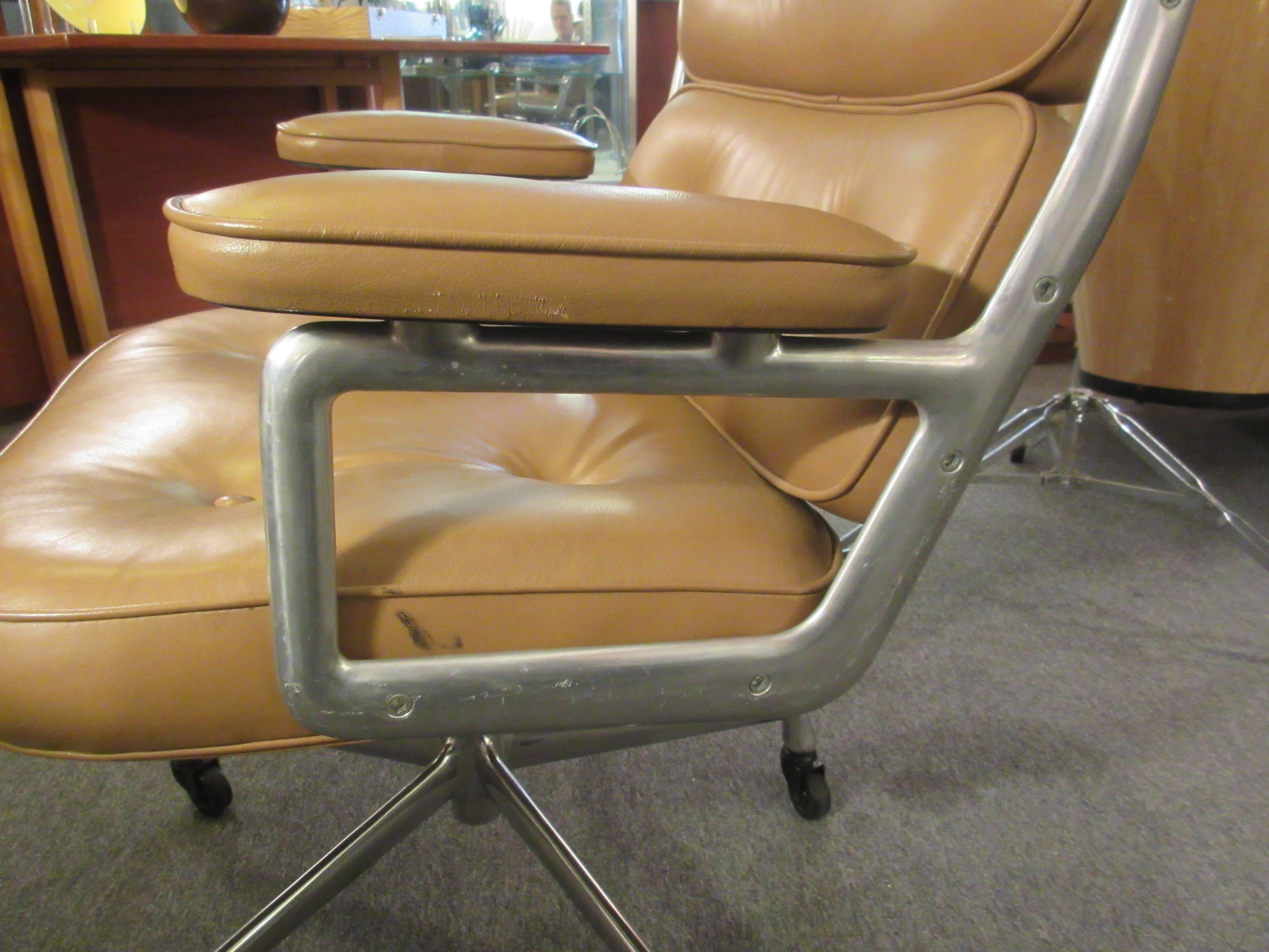 Mid-20th Century Eames Time Life Leather Chair for Herman Miller