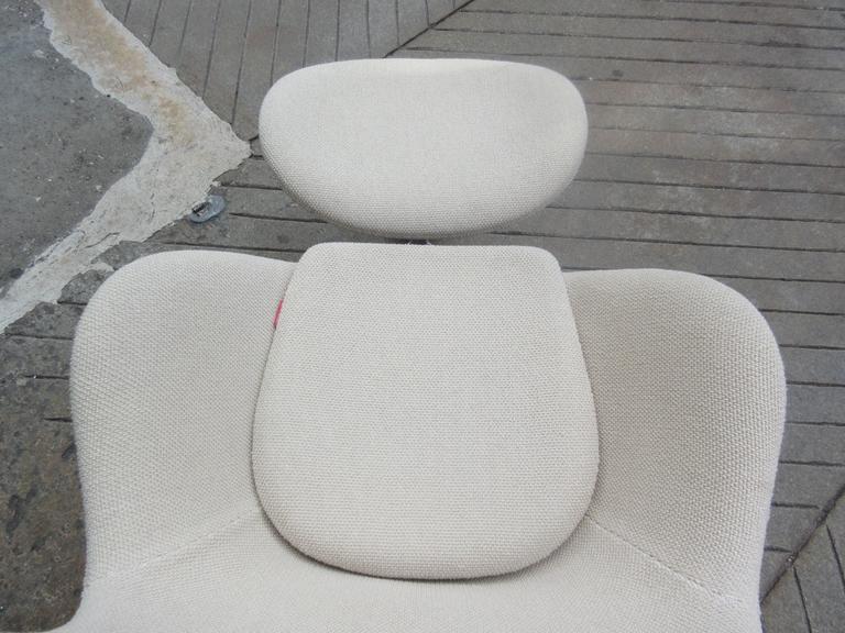Arne Jacobsen Egg Chair and Ottoman by Fritz Hansen for 