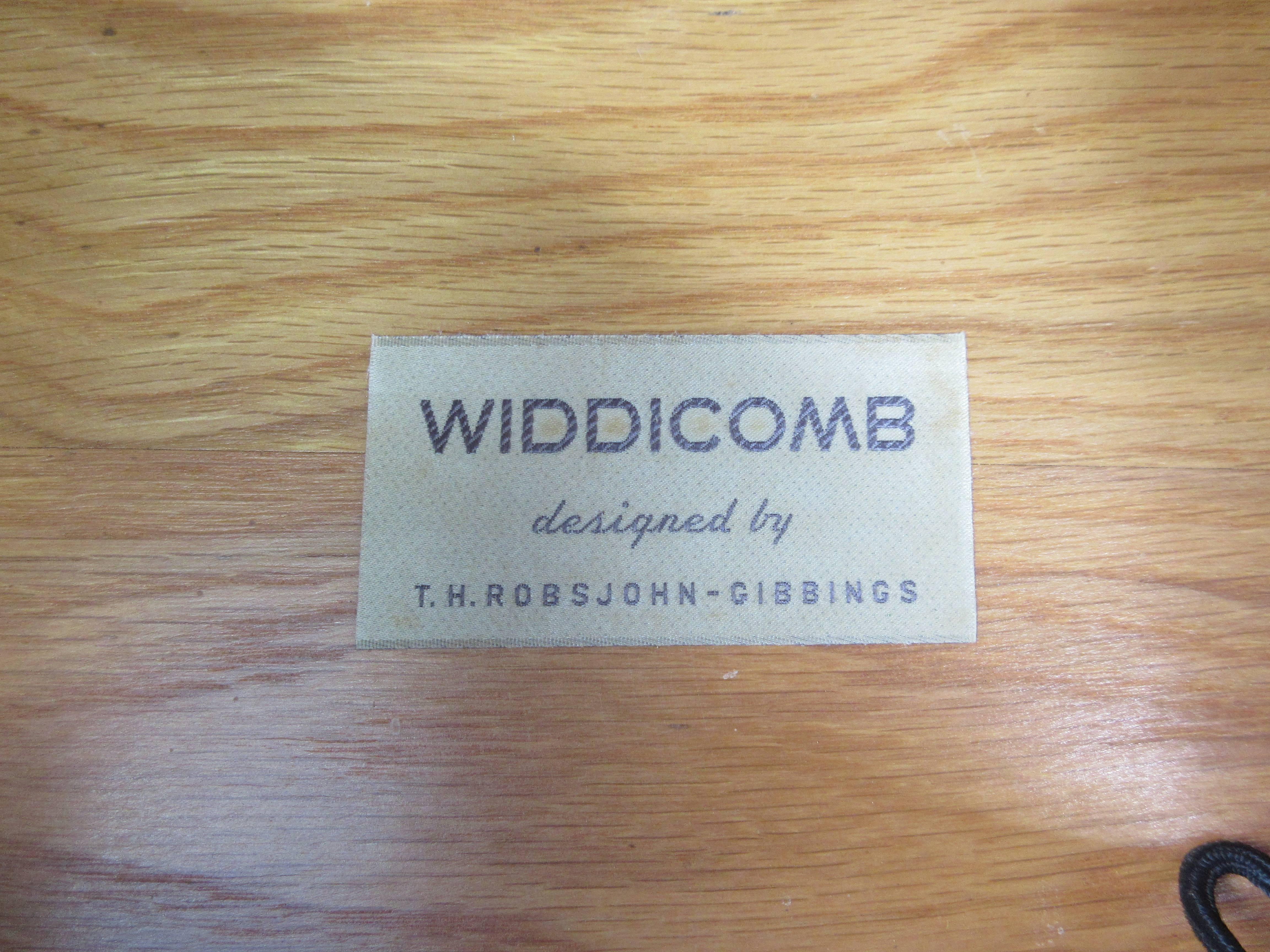 Mid-Century Modern T.H. Robsjohn-Gibbings for Widdicomb Nightstands