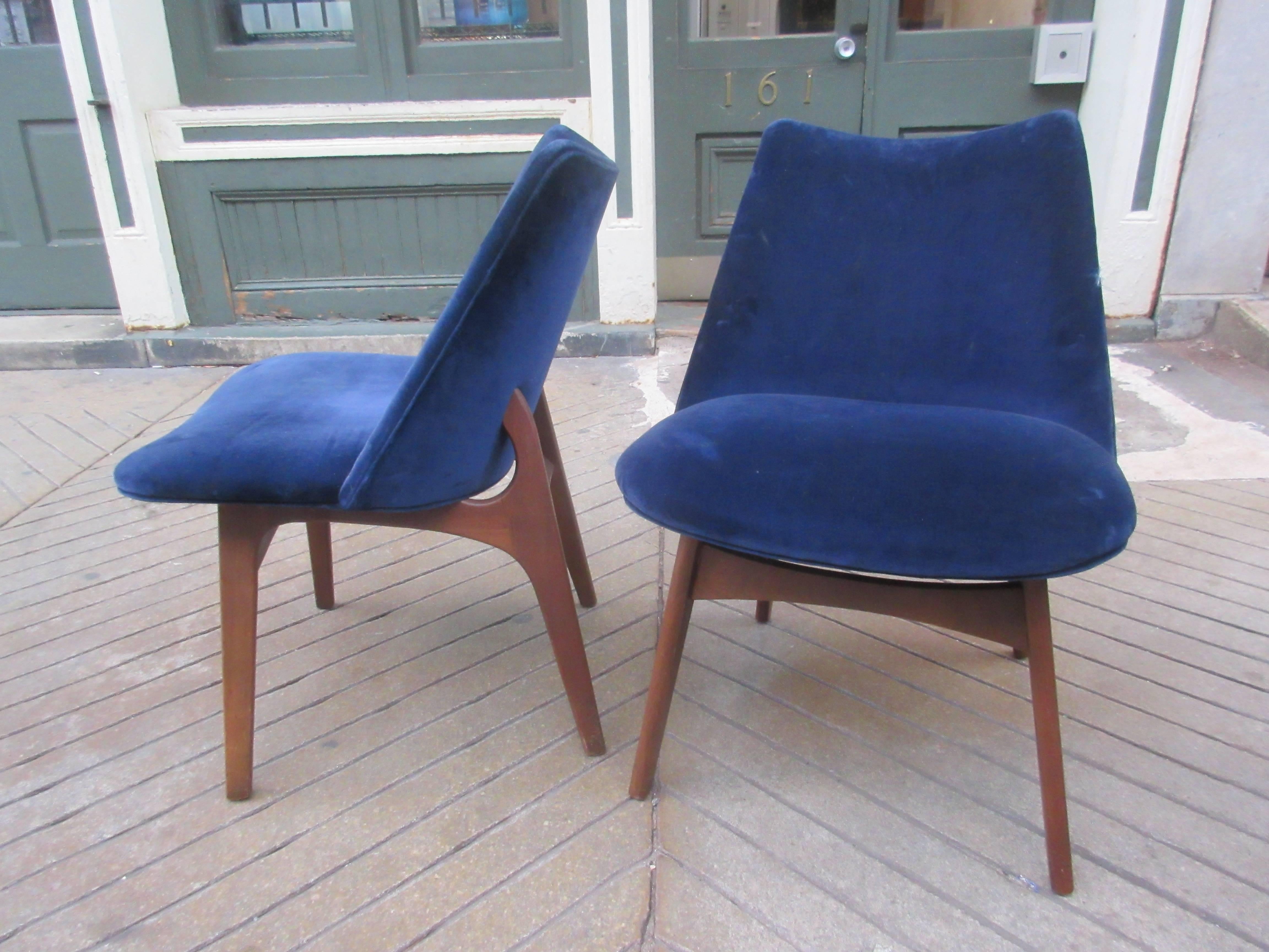 American Set of six Adrian Pearsall Dining Chairs Two-Arm and four Armless