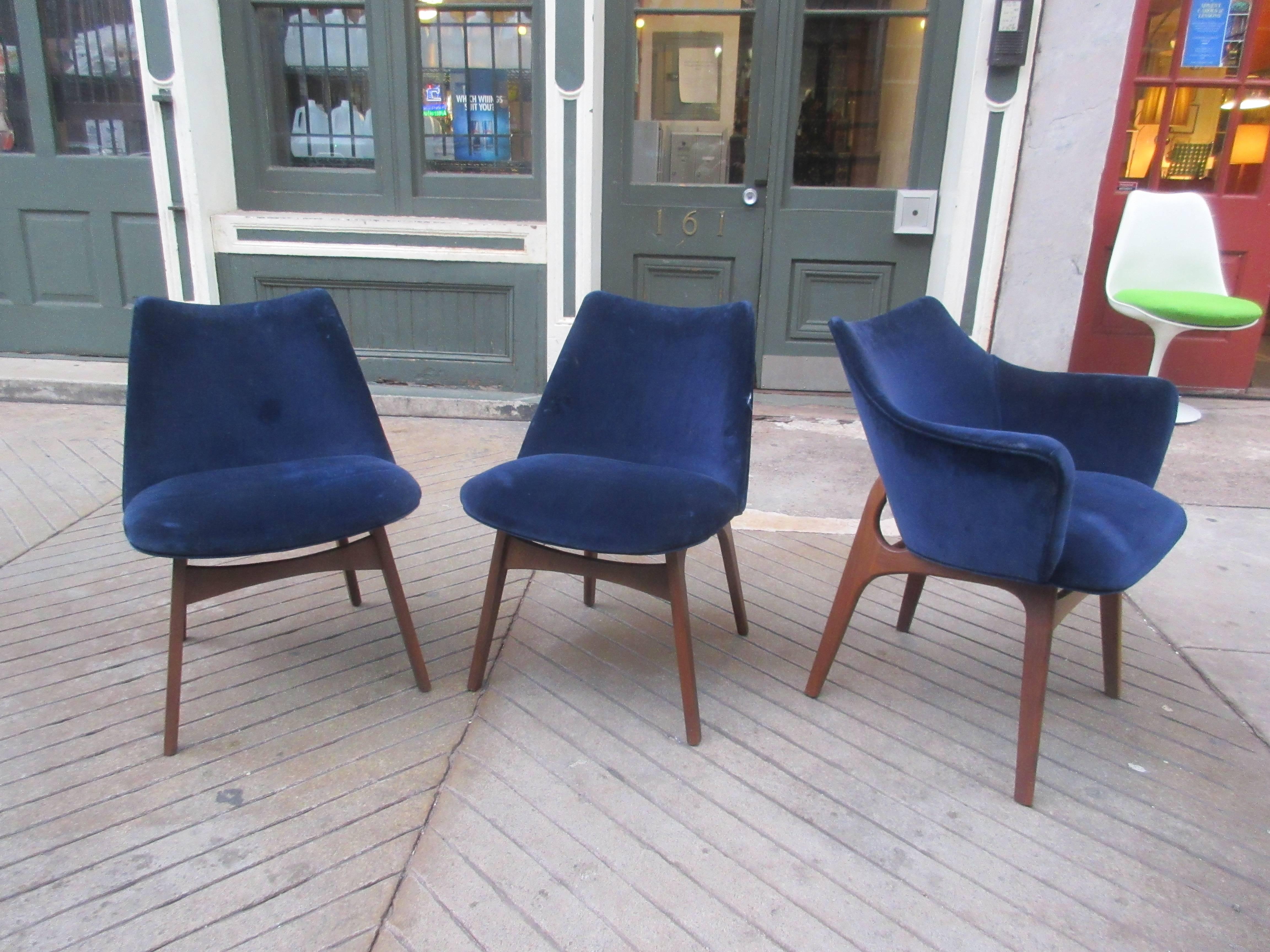 Mid-20th Century Set of six Adrian Pearsall Dining Chairs Two-Arm and four Armless