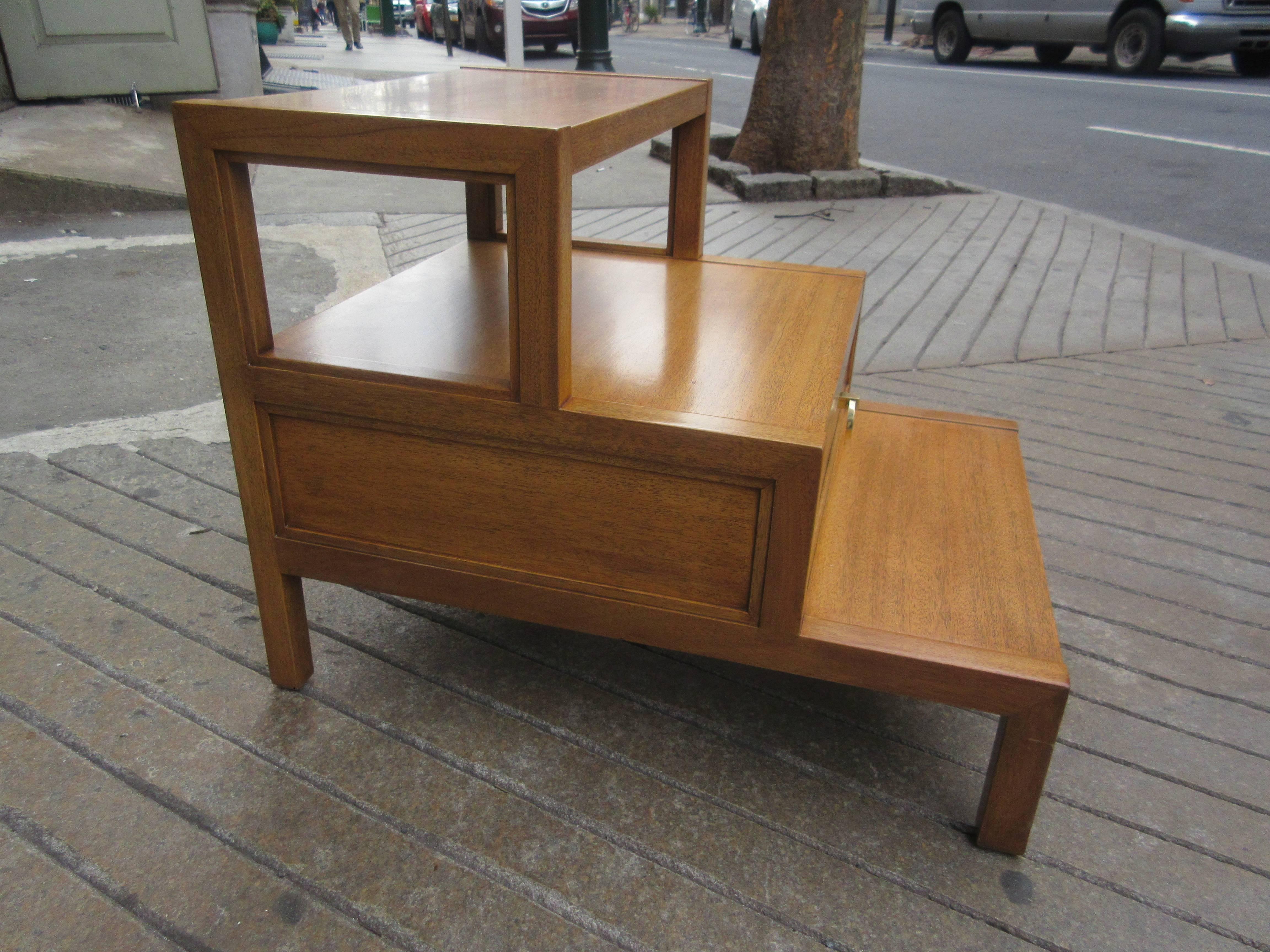 John Widdicomb for Widdicomb Stepped Side Table with Drawer in Honey Mahogany In Excellent Condition In Philadelphia, PA