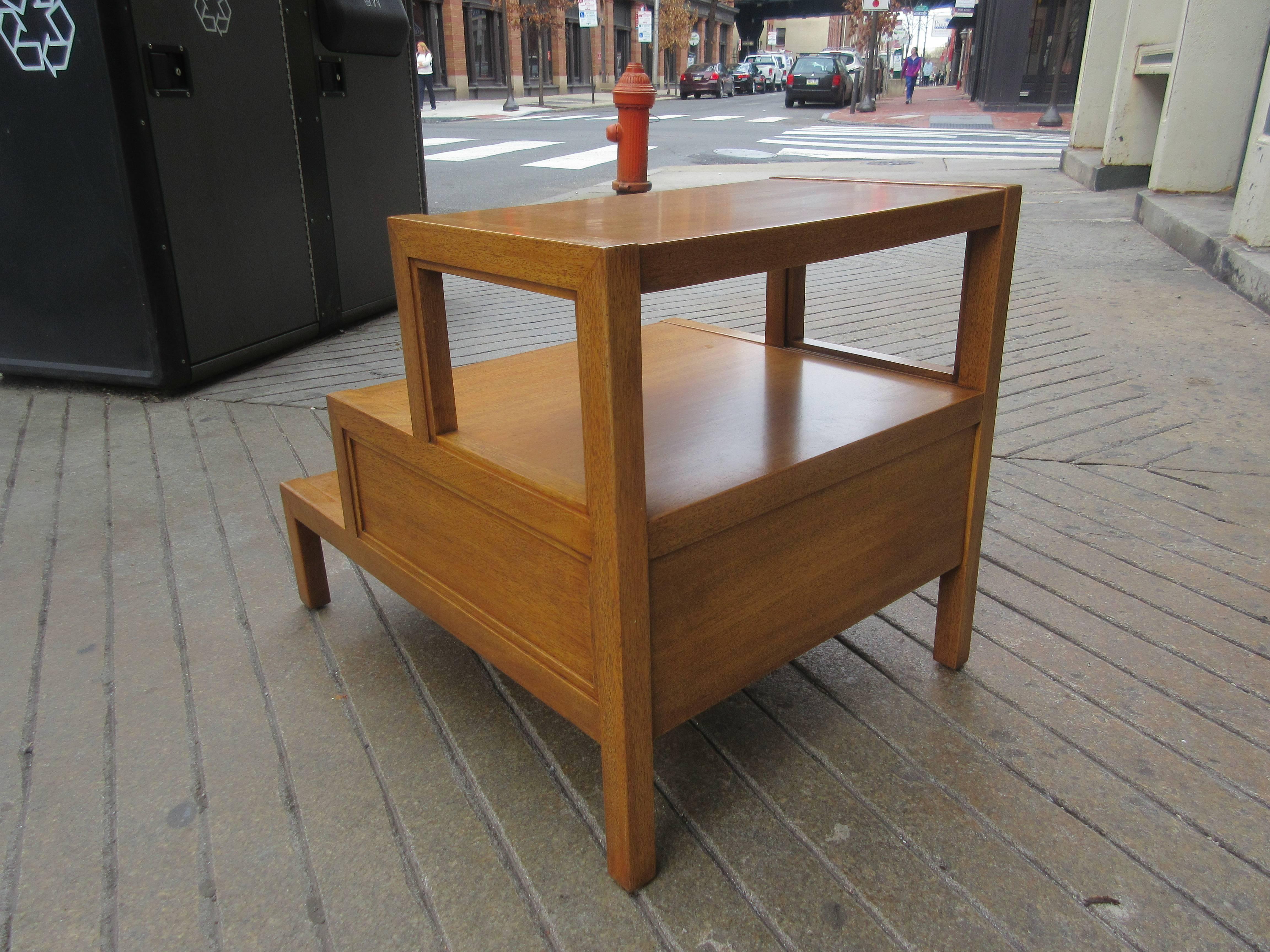 Mid-20th Century John Widdicomb for Widdicomb Stepped Side Table with Drawer in Honey Mahogany