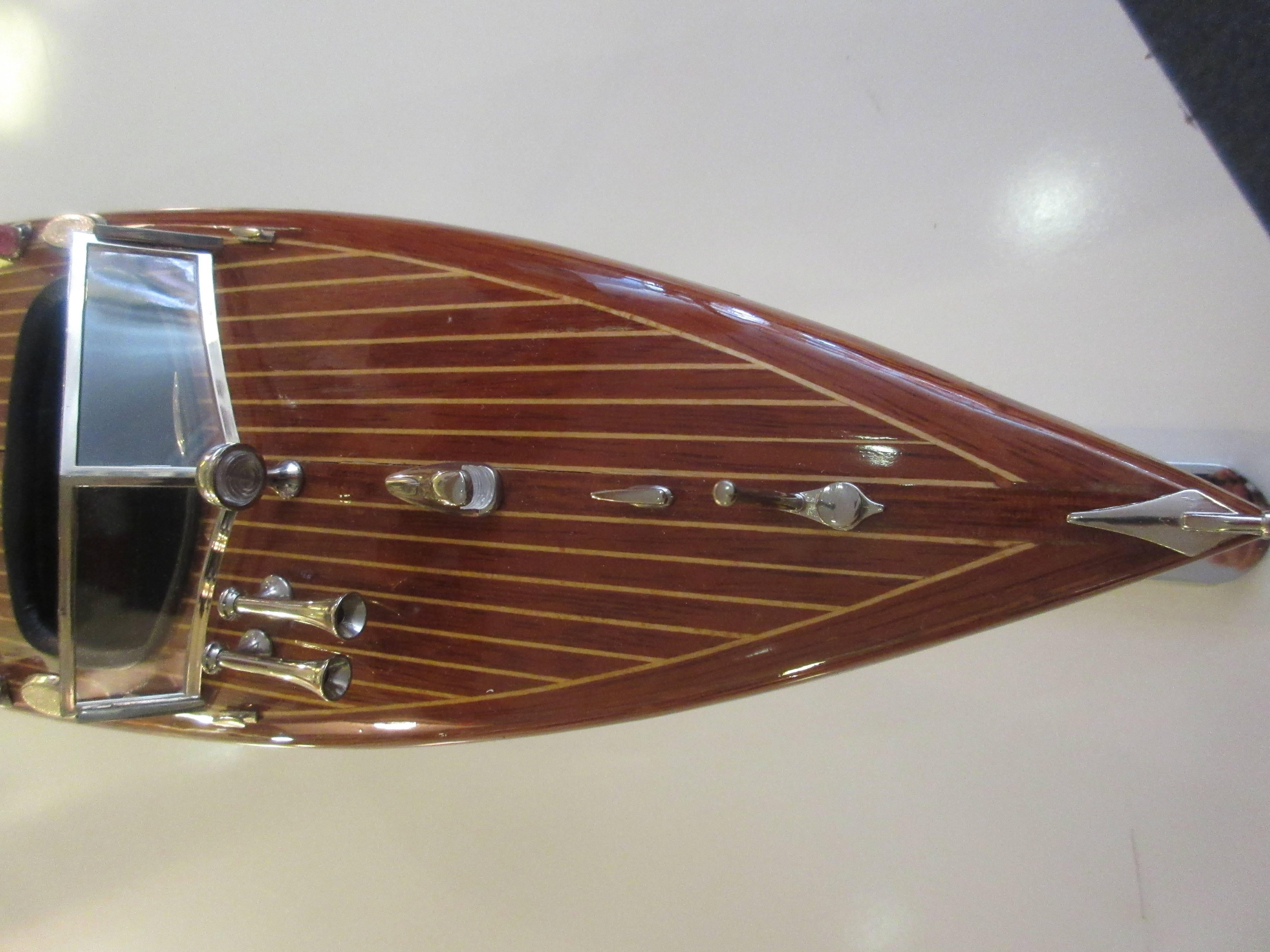 American Chris-Craft Scale Model Mahogany Inboard Motor Runabout