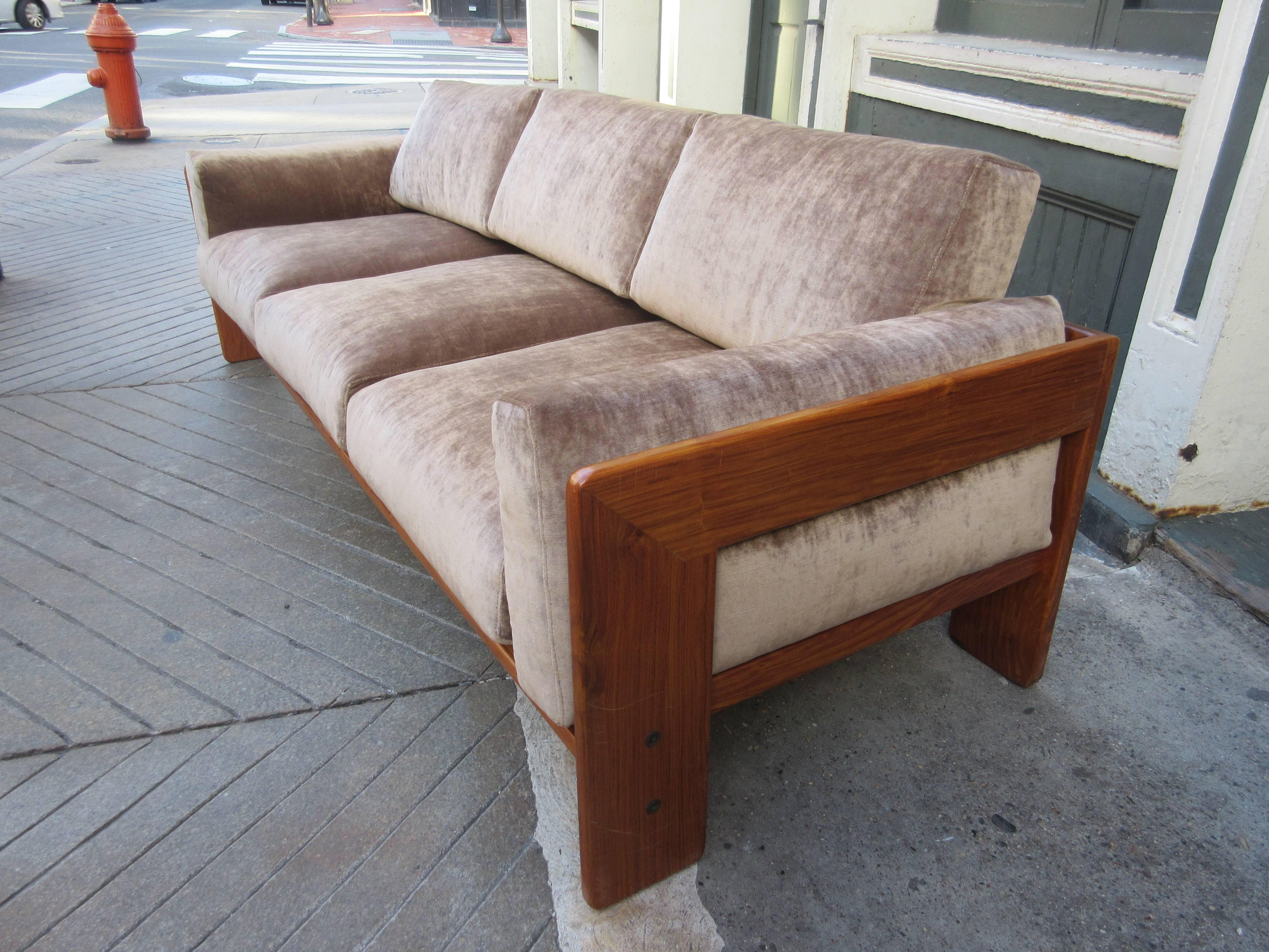 Tobia Scarpa Bastiano Sofa for Knoll by Gavina in Rosewood In Excellent Condition In Philadelphia, PA