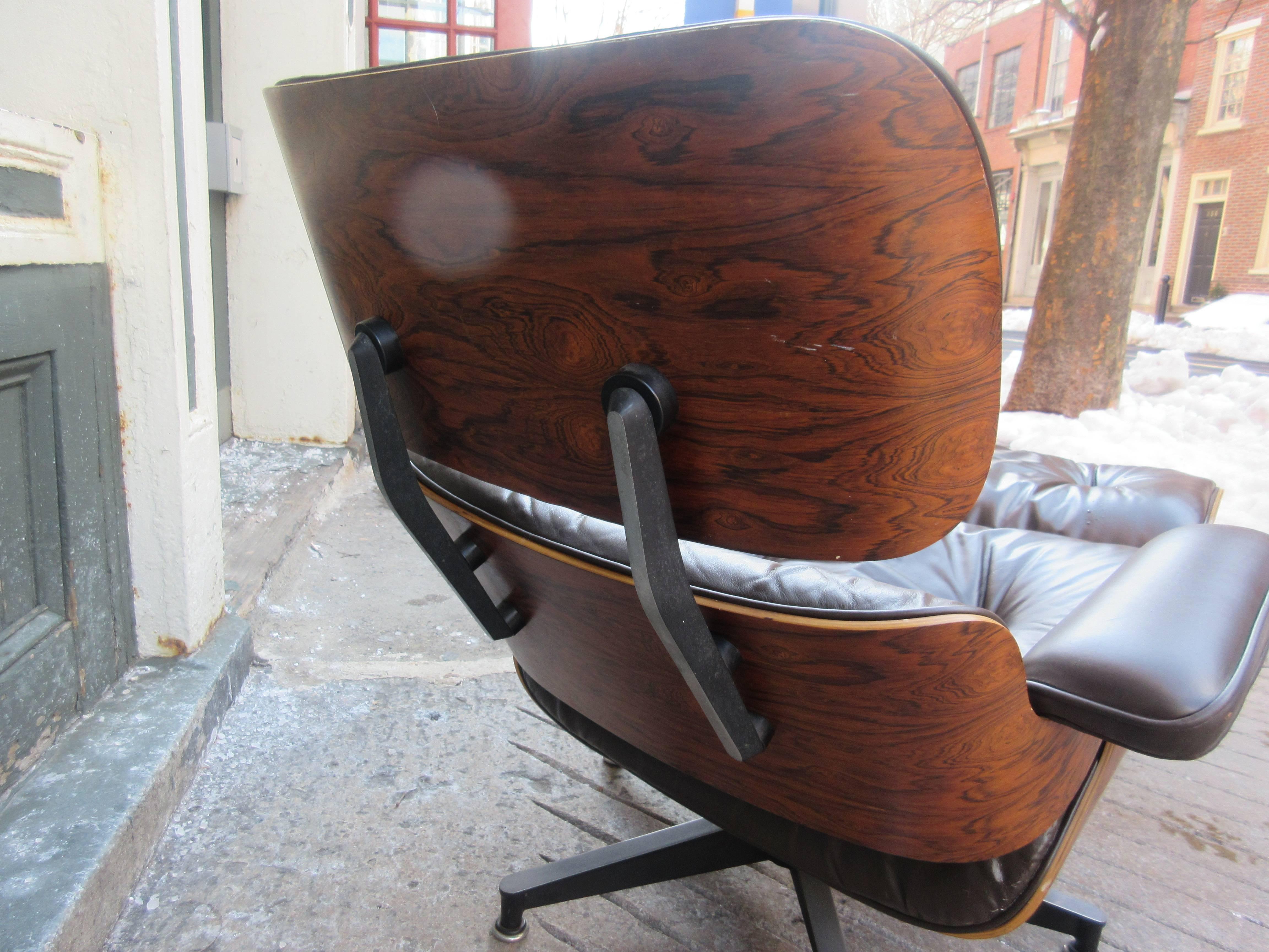 Mid-Century Modern Eames for Herman Miller Rosewood 670 Lounge Chair and Ottoman