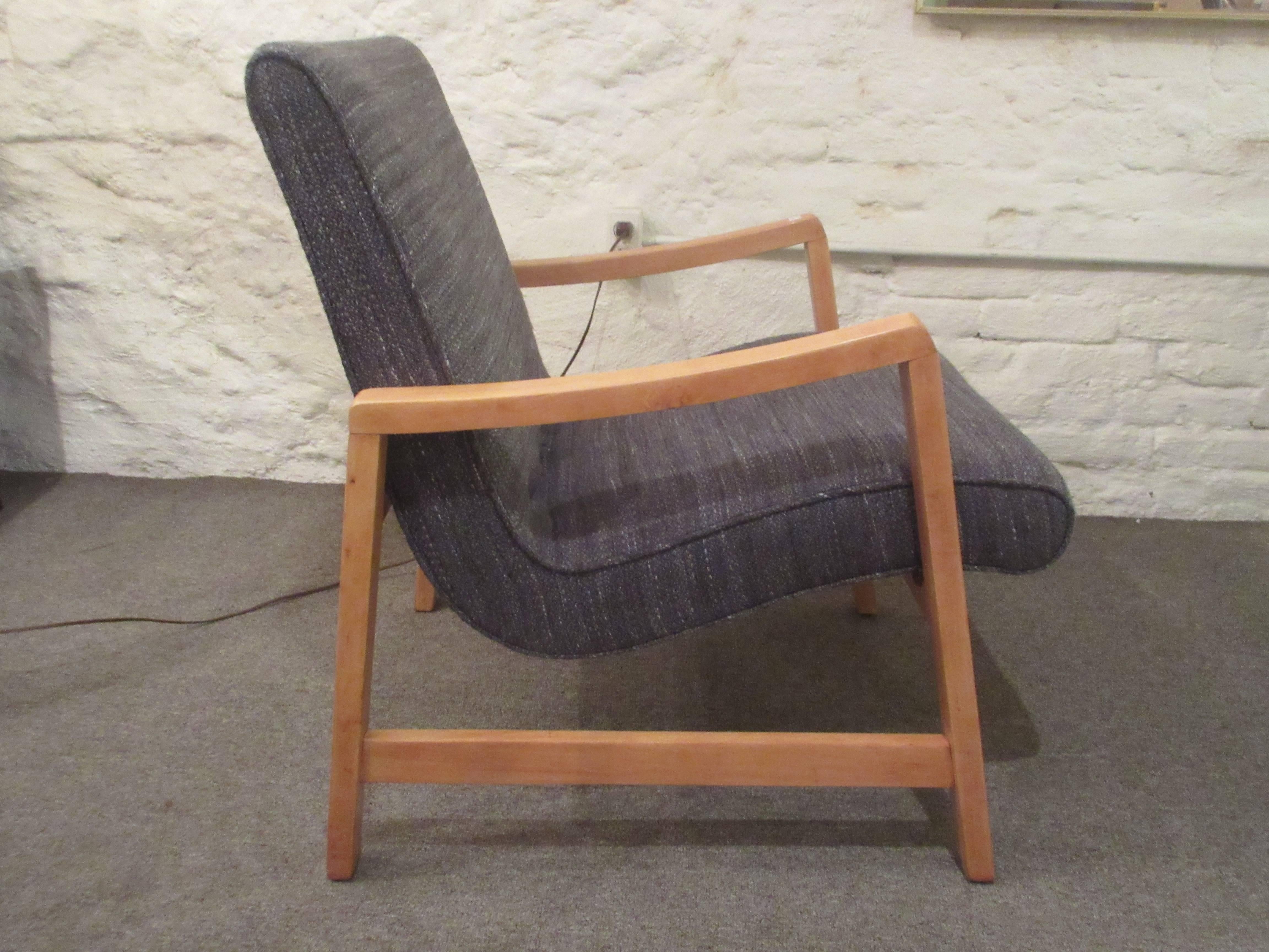 Mid-Century Modern Jens Risom for Knoll Associates Armchair