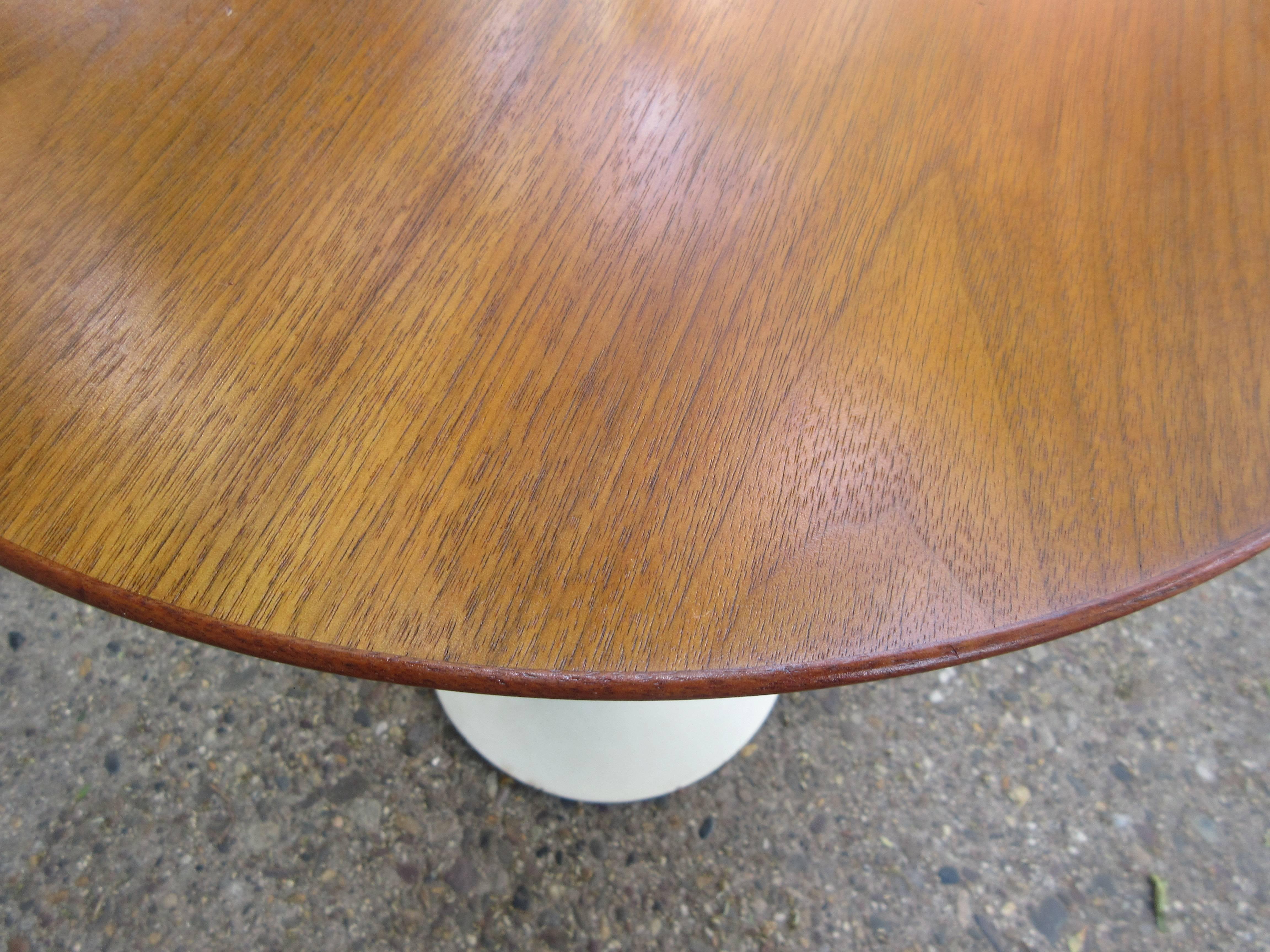 tulip table walnut