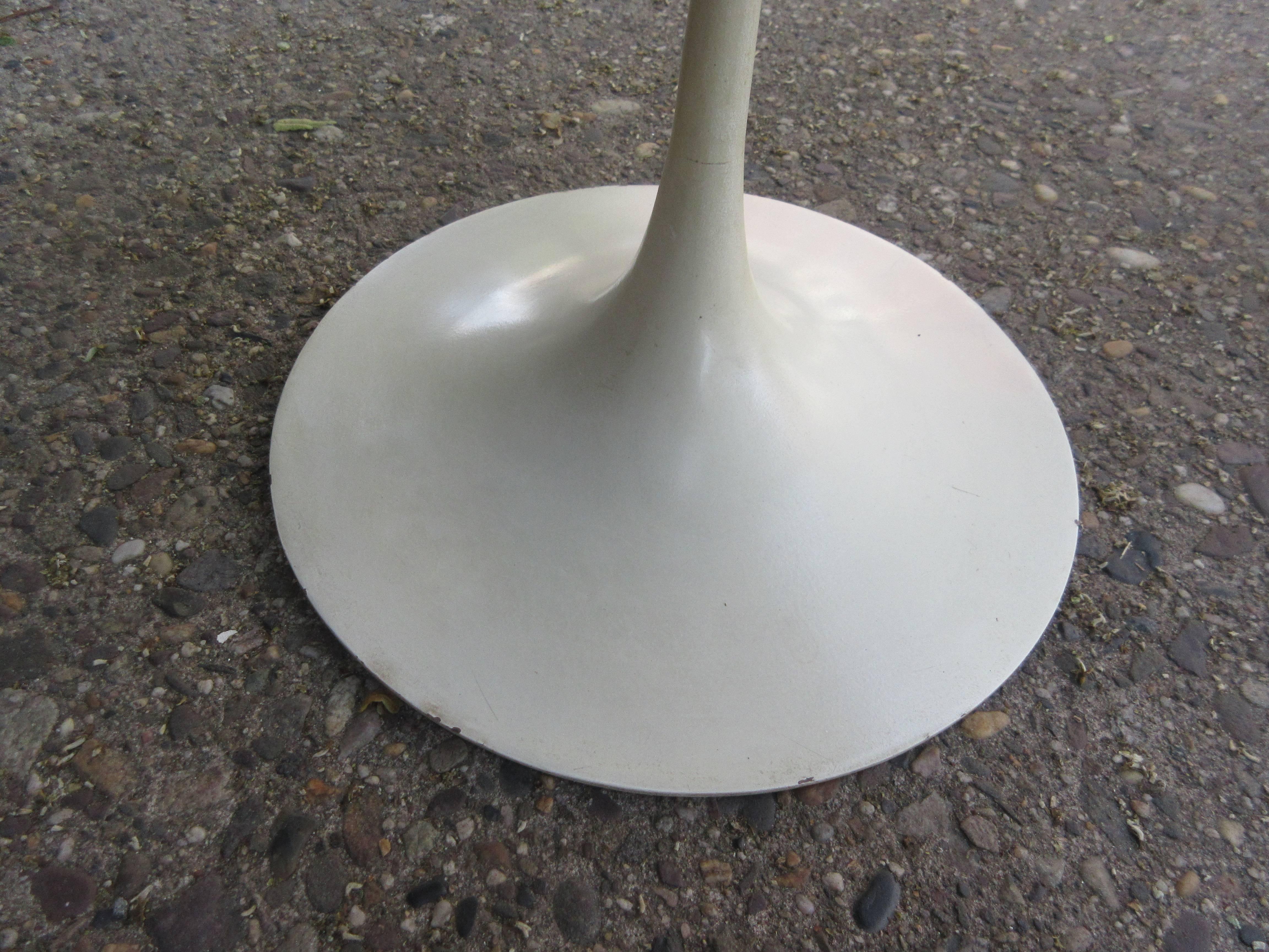 Mid-Century Modern Saarinen for Knoll Round Walnut Tulip Table