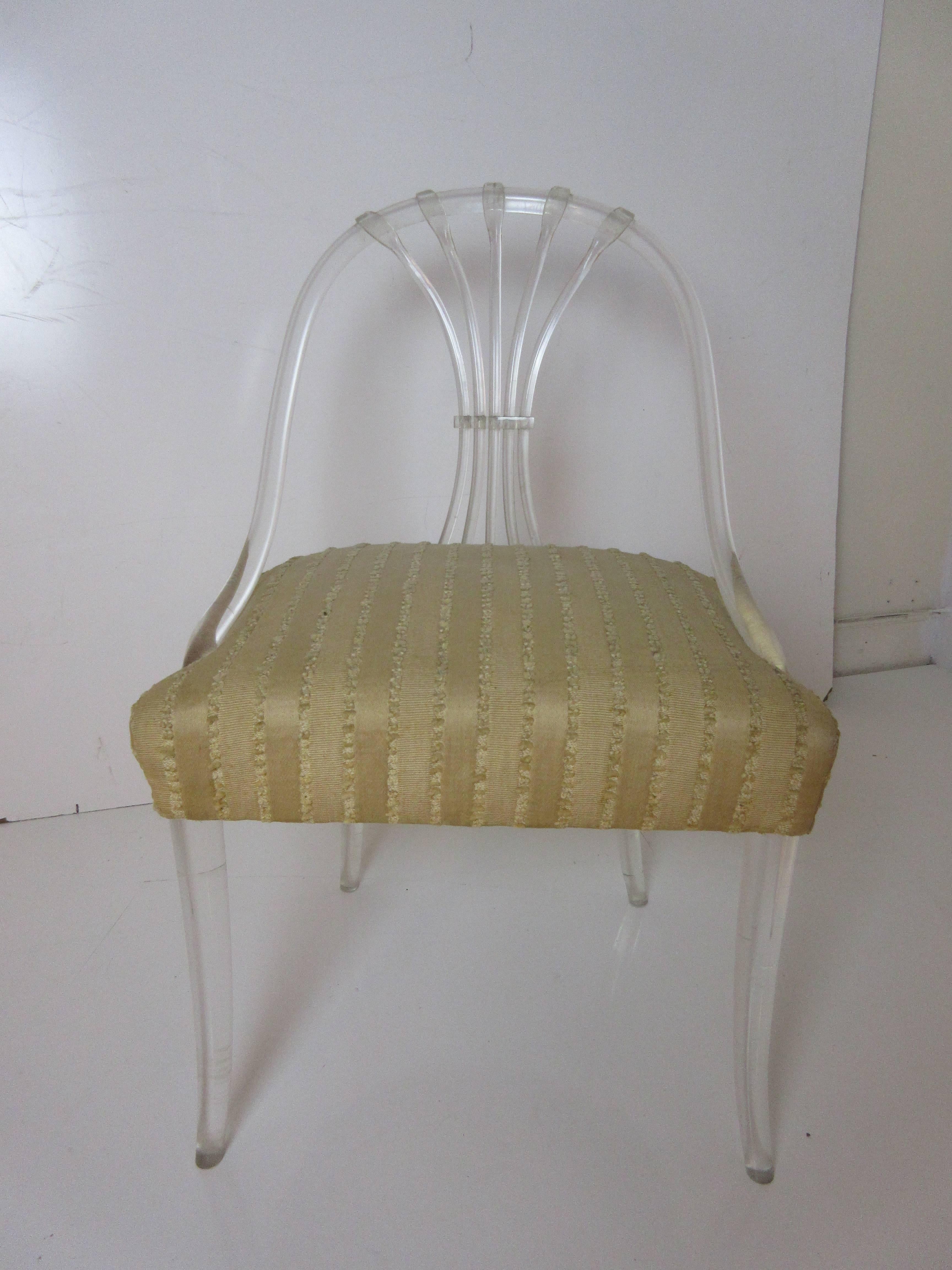 Lucite Chair in the Manner of Lorin Jackson for Grosfeld House In Excellent Condition In Philadelphia, PA