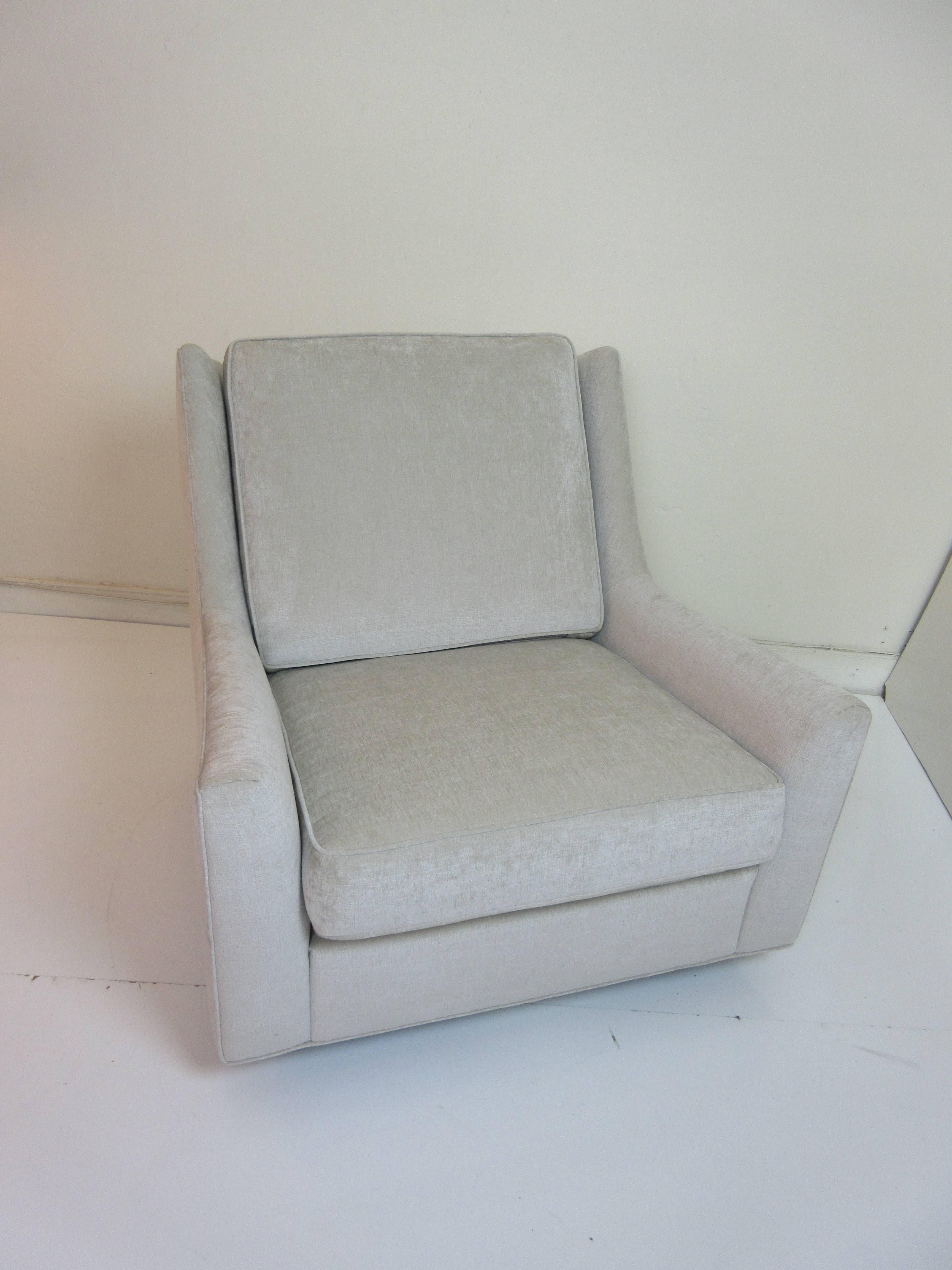 Upholstery Floating Oversized Milo Baughman Lounge Chair