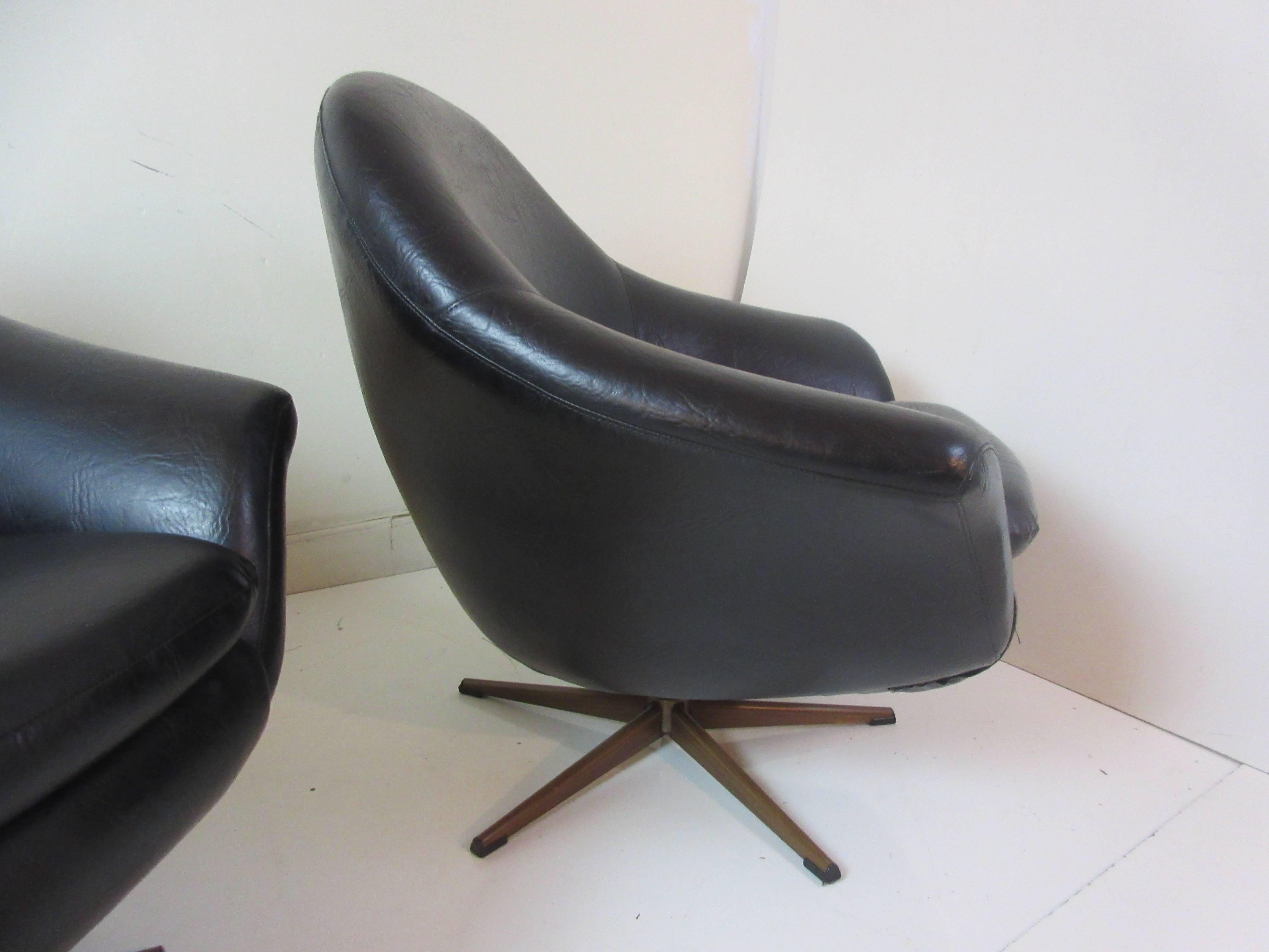 Scandinavian Modern Overman Pair of Swivel Chairs in Black Vinyl