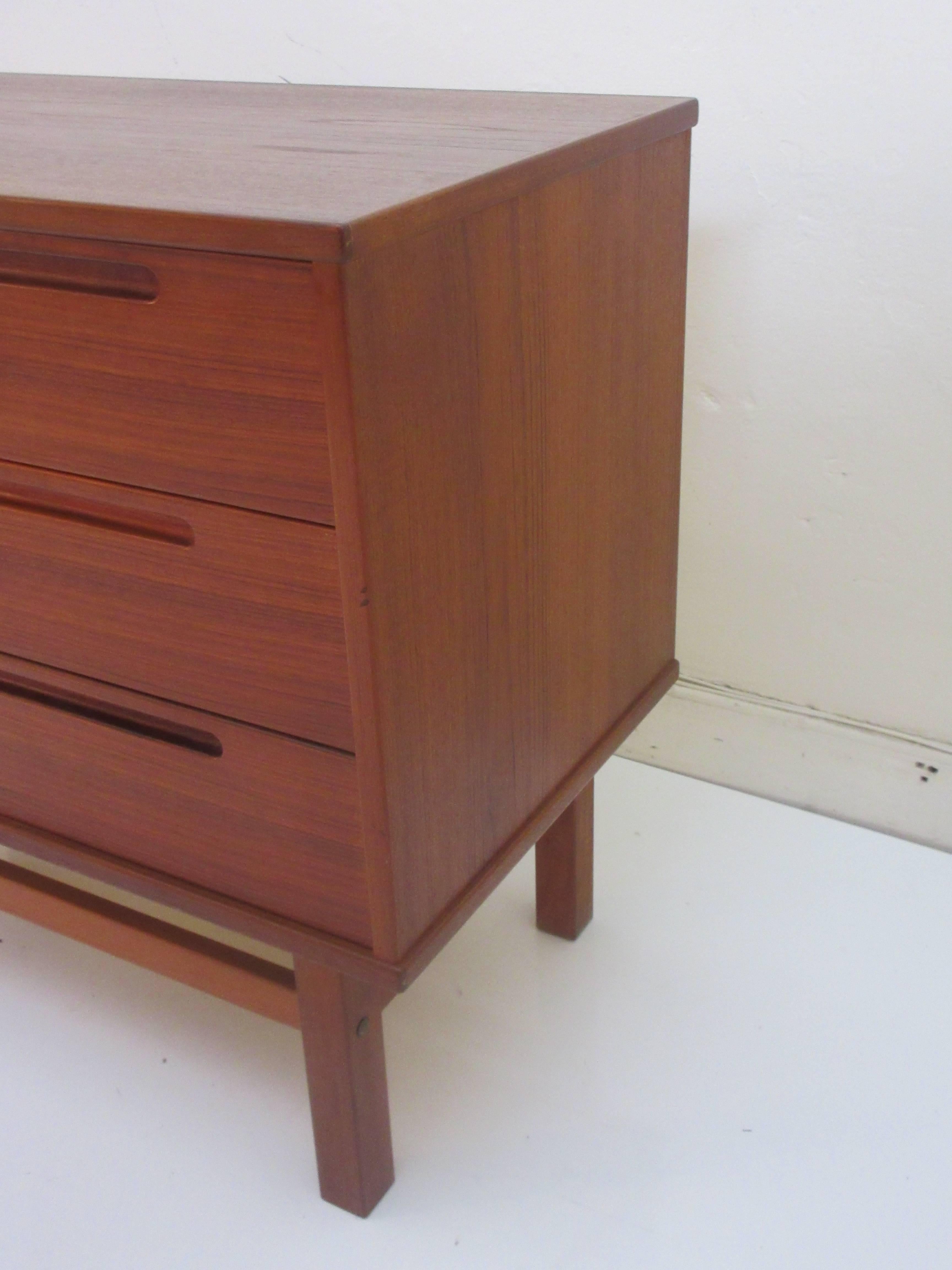 Teak Danish Three-Drawer Chest  In Excellent Condition In Philadelphia, PA