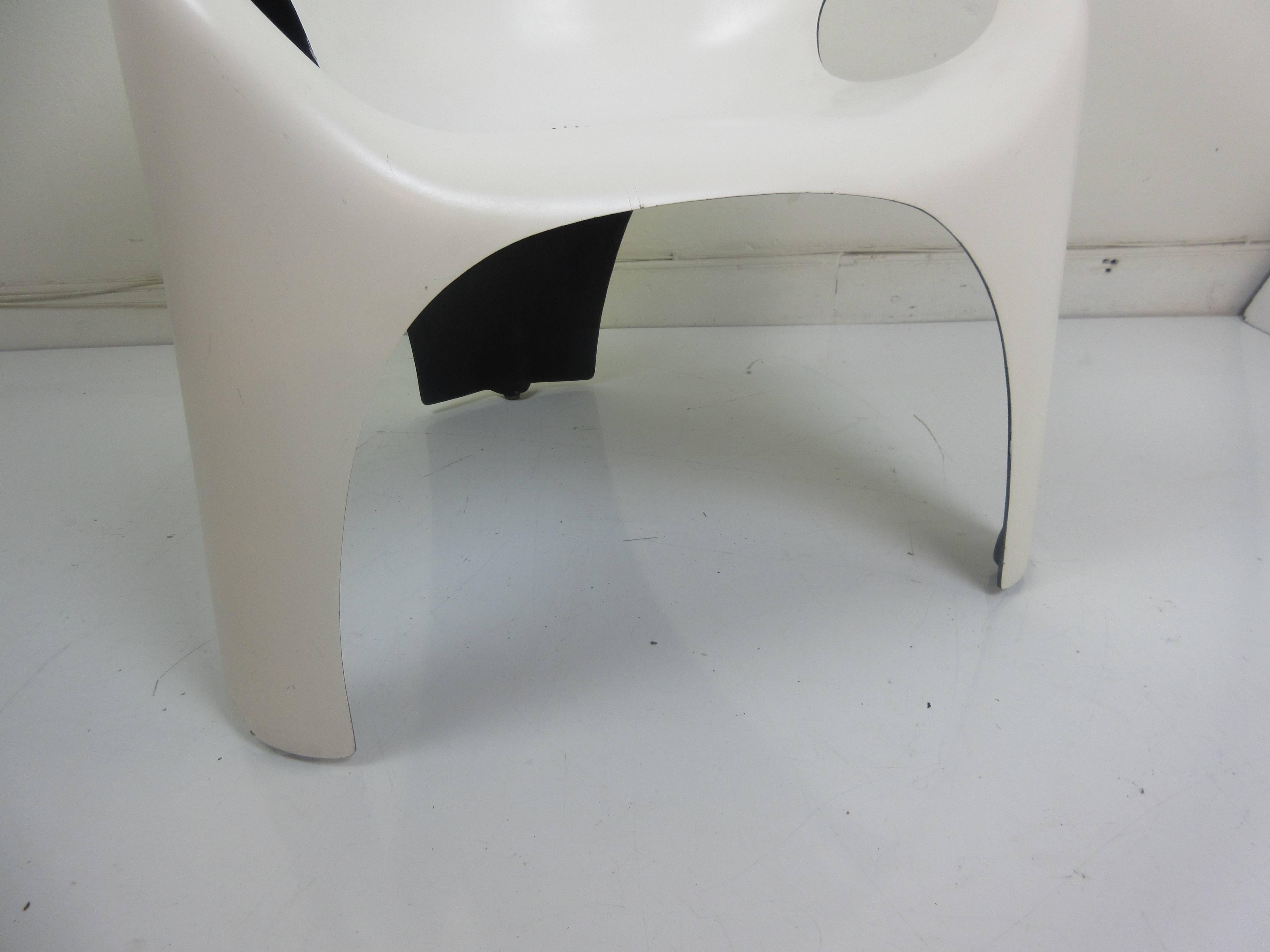 Walter Pabst Fiberglass Chair 1