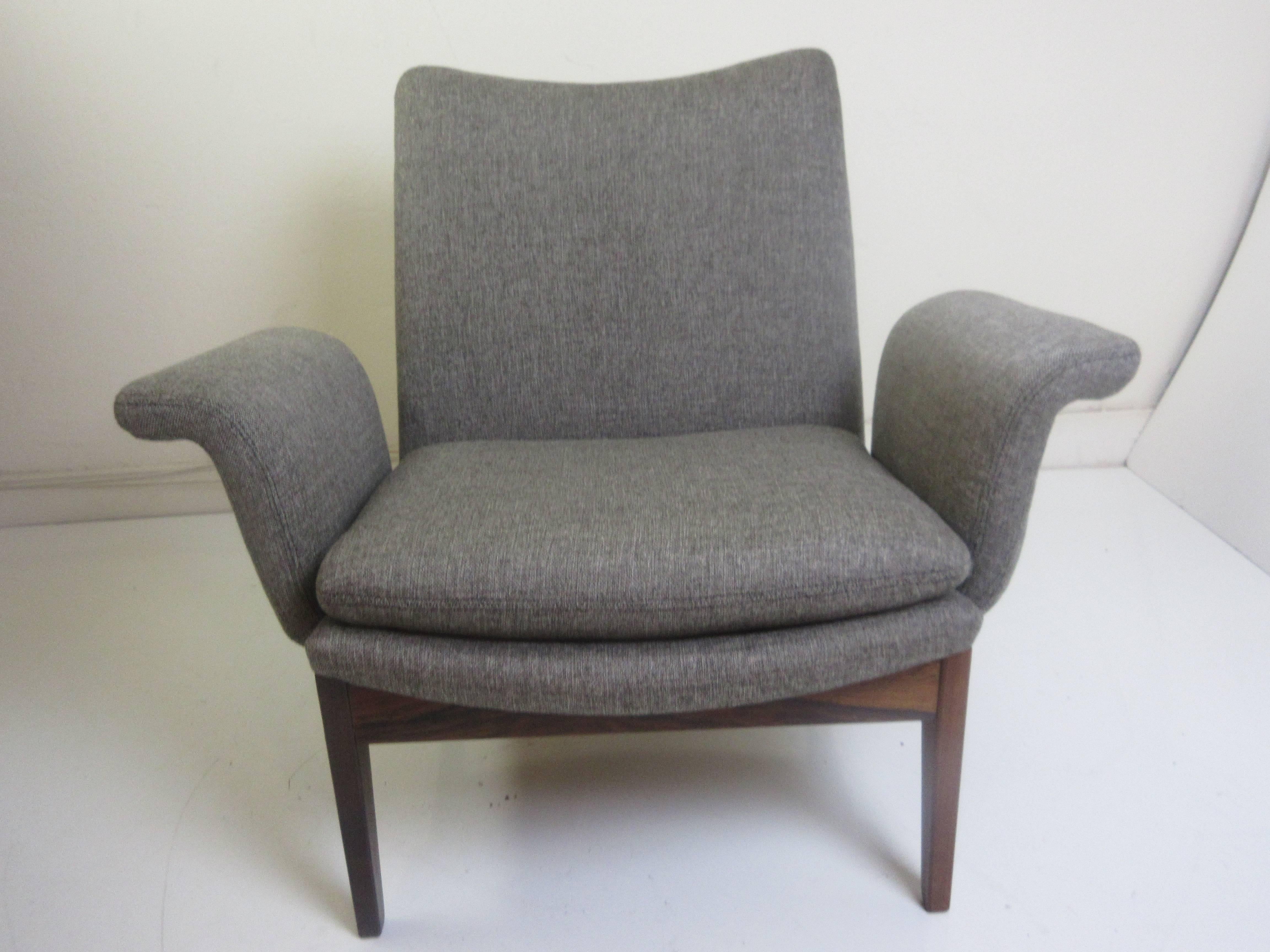 Finn Juhl Easy Chair for France and Sons in Rosewood and Fabric In Excellent Condition In Philadelphia, PA