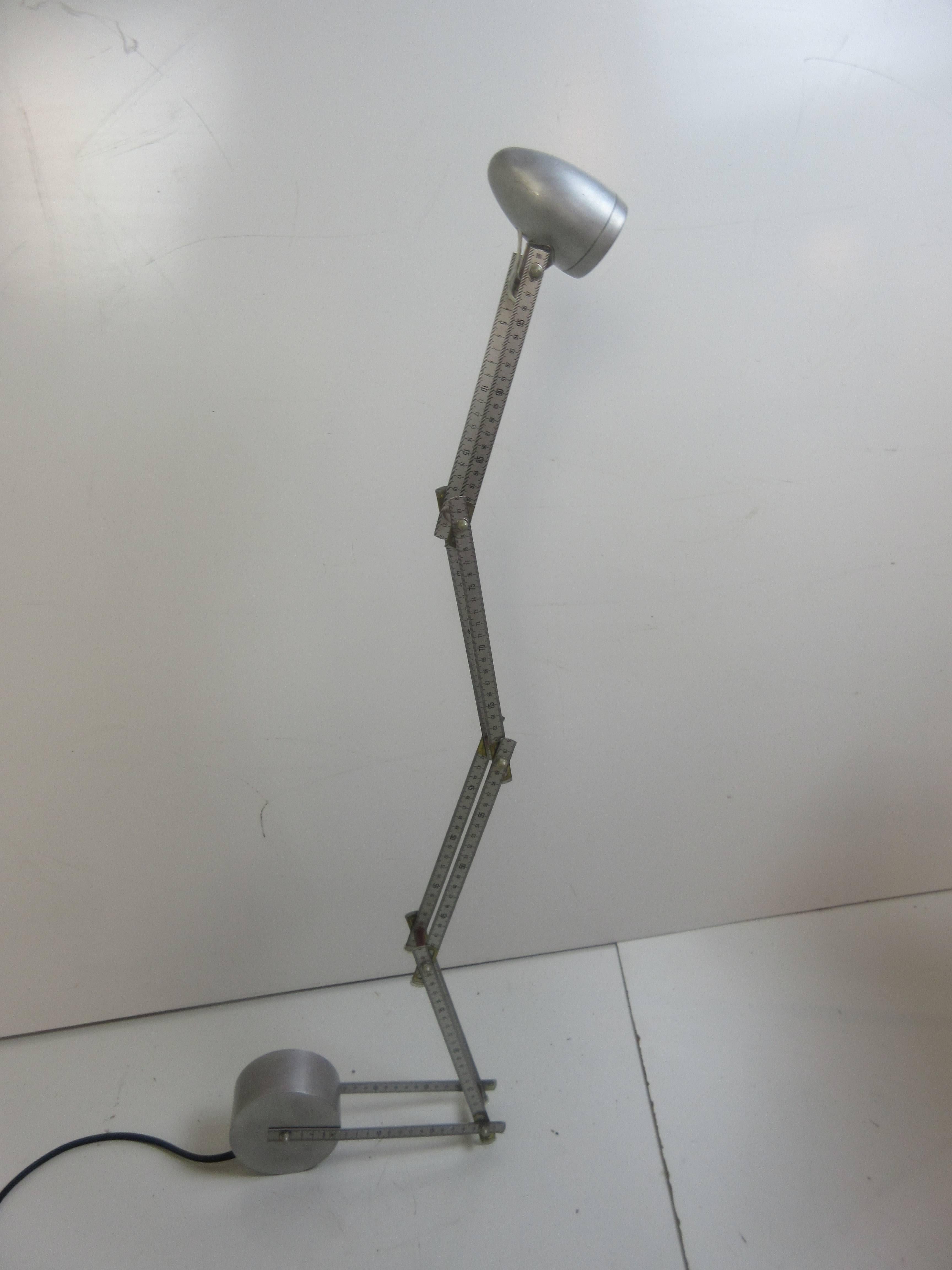 AHA Aluminum Measuring Tape Articulated Lamp 2