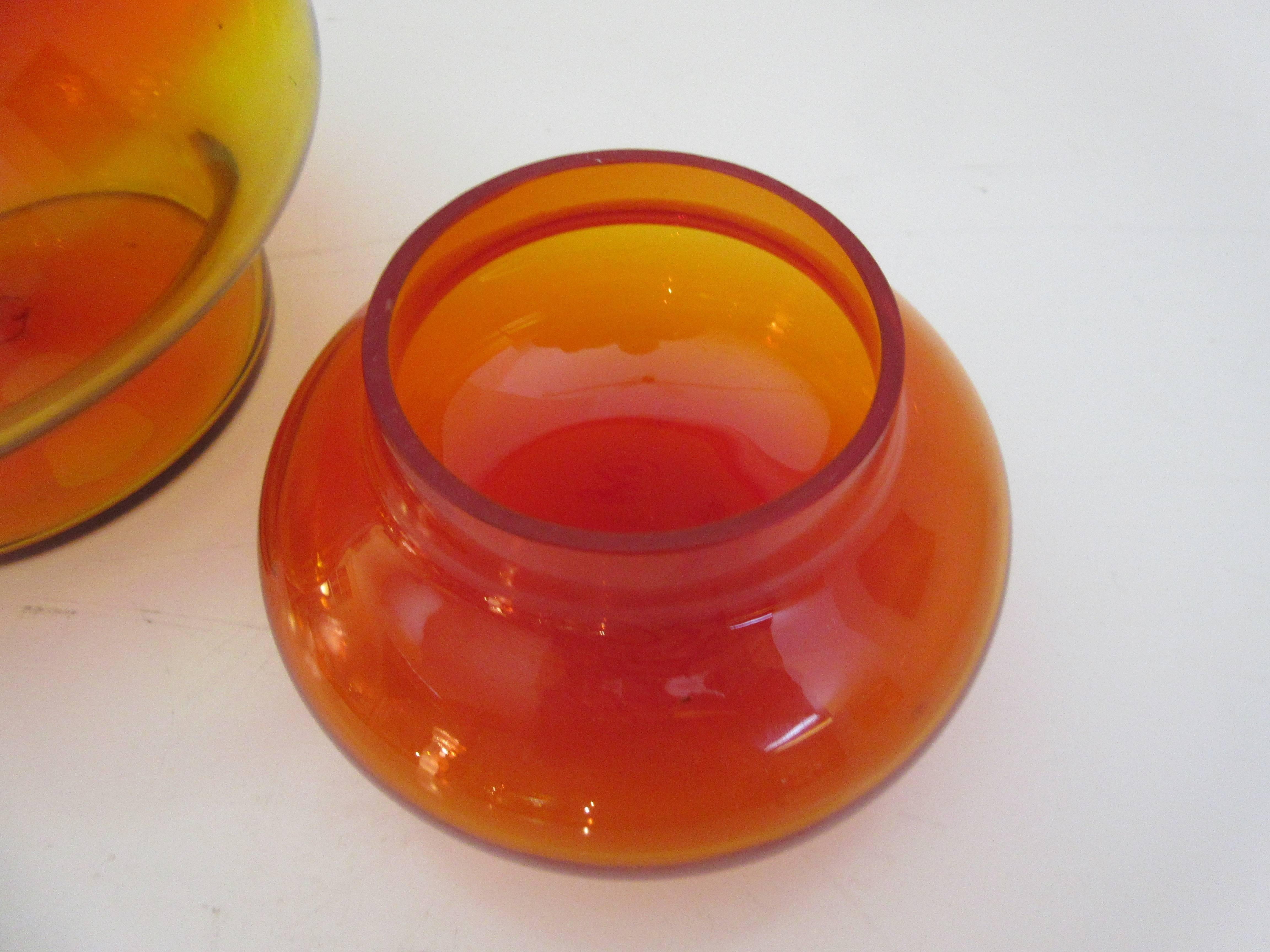 Blenko Amberina Covered Jar In Excellent Condition In Philadelphia, PA