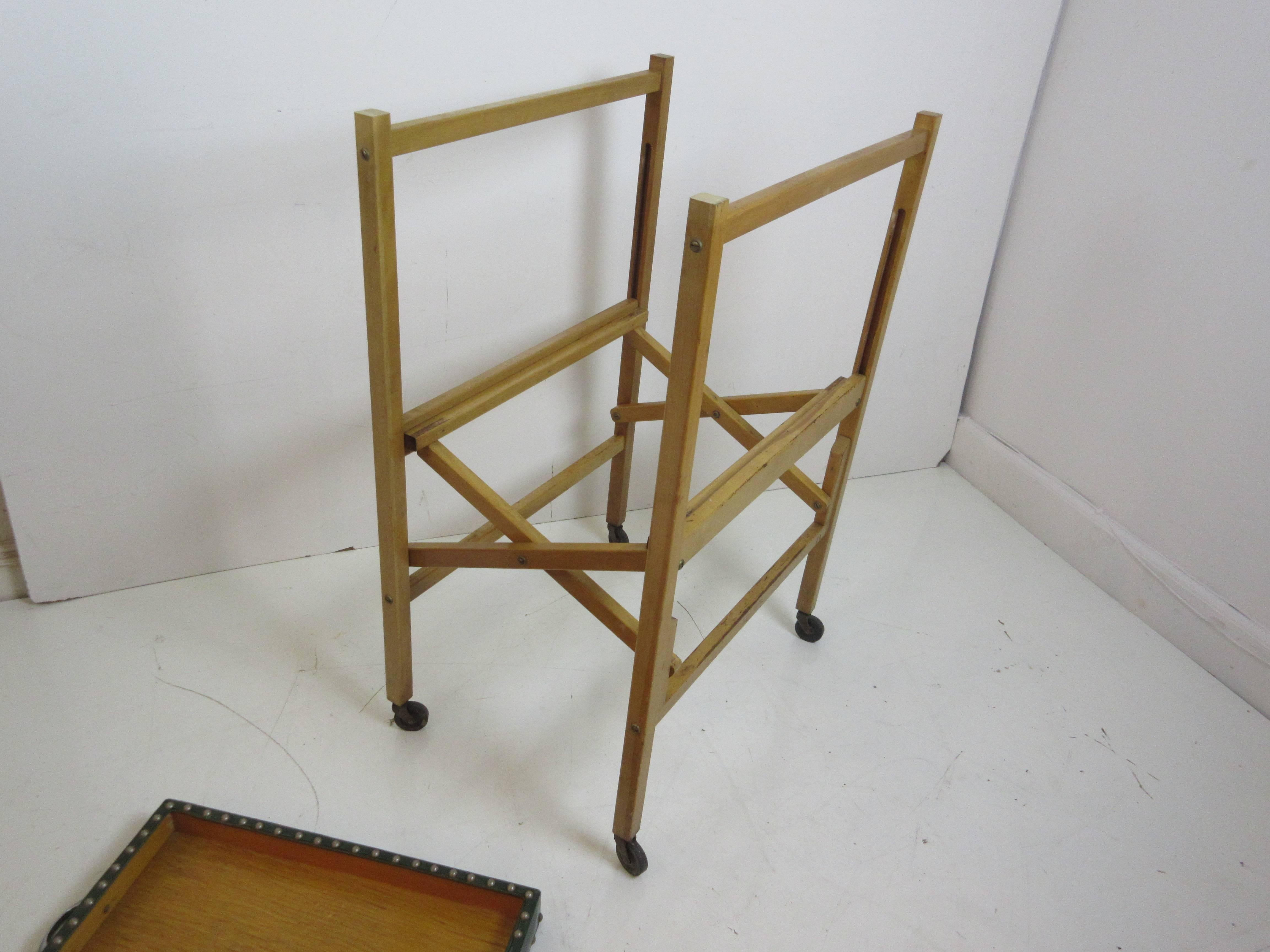 Drink Trolley with Removable Trays and Folding Stand In Good Condition In Philadelphia, PA