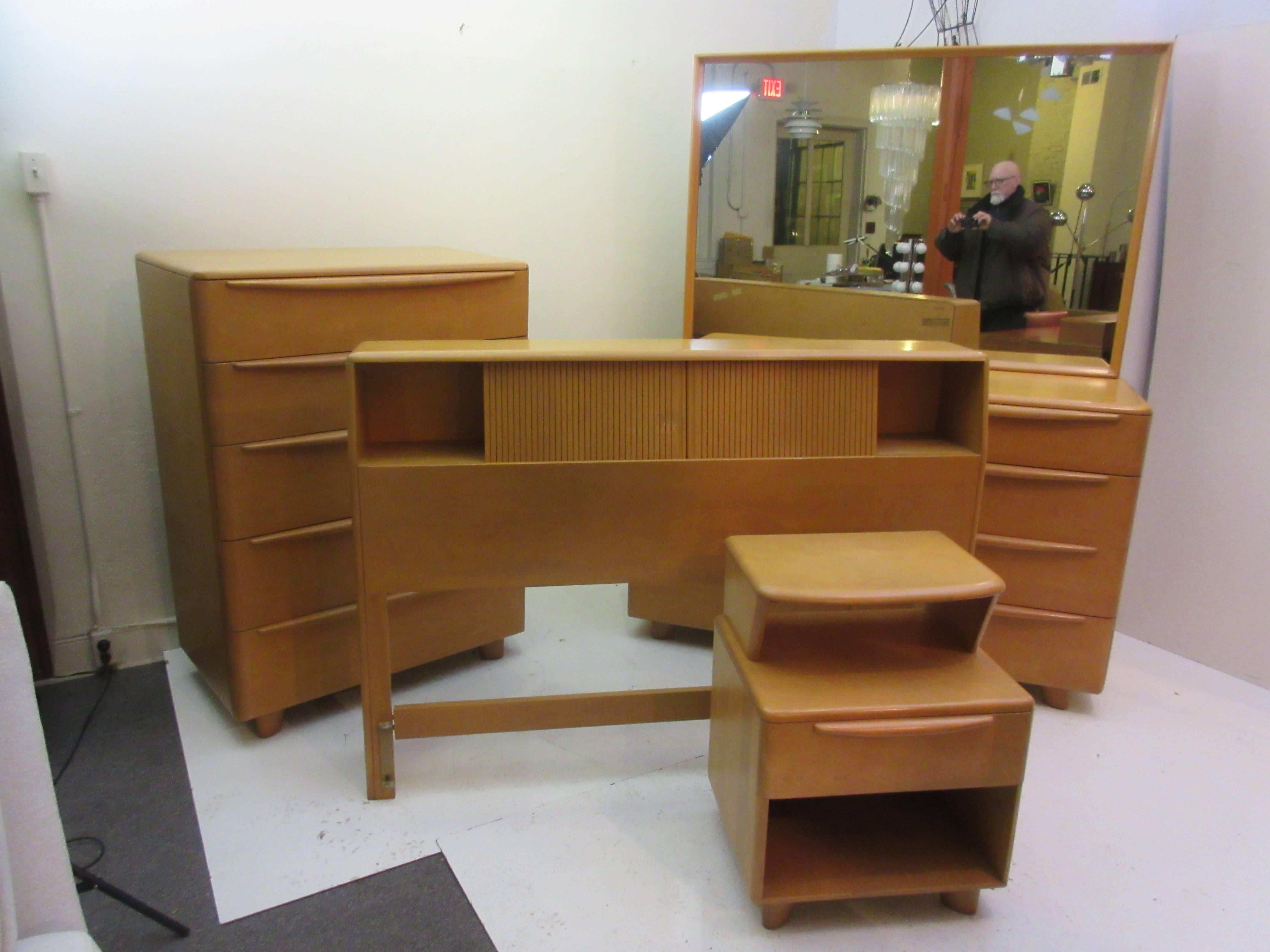 Mid-Century Modern Heywood Wakefield Encore Dresser with Mirror 