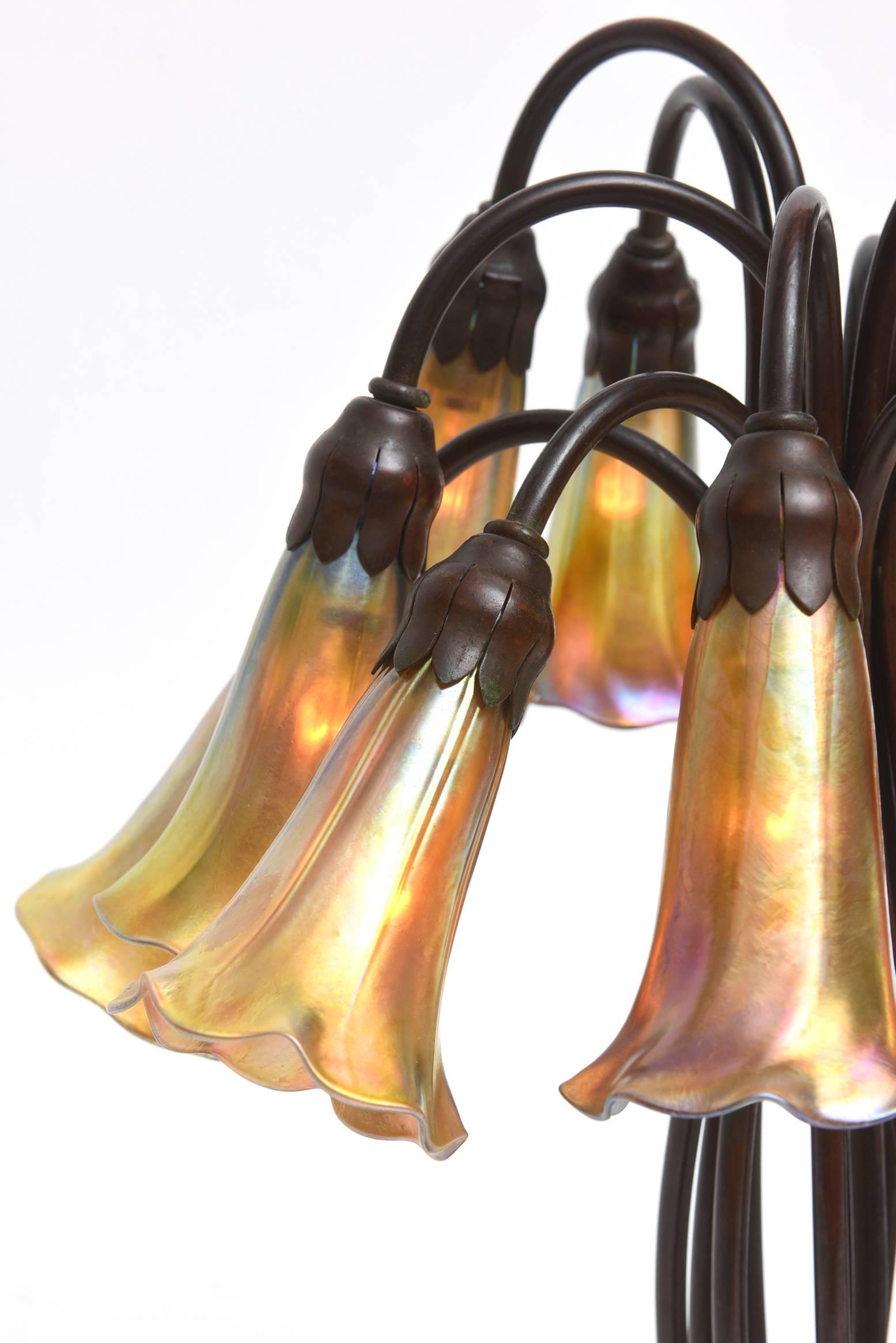 Tiffany Studios Twelve-Light Lilly Table Lamp 1