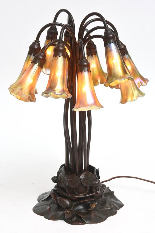 American Tiffany Studios Twelve-Light Lilly Table Lamp For Sale